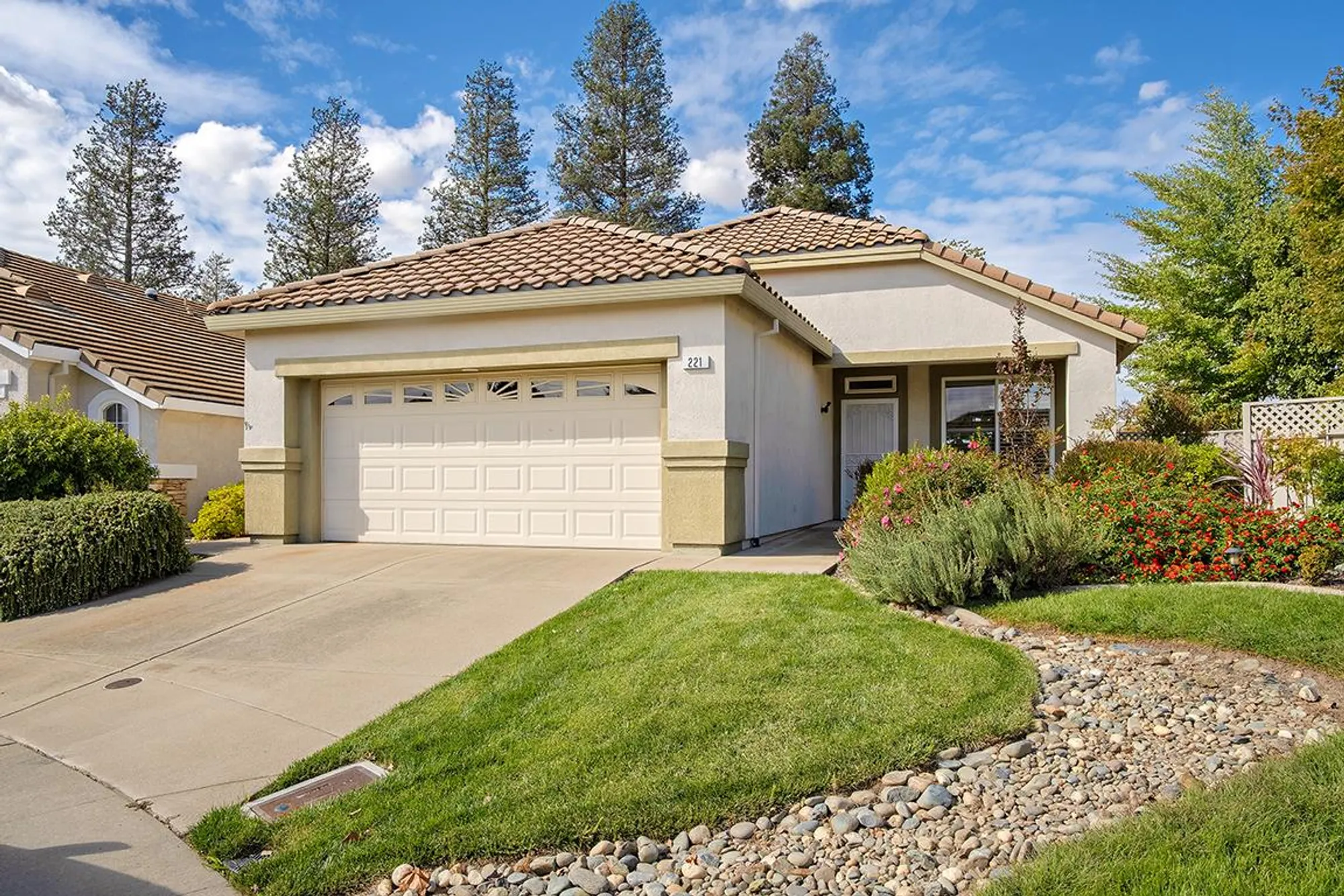 Property Slideshow image 1 of 42 | 221 silver strike ct, Roseville, CA, 95747