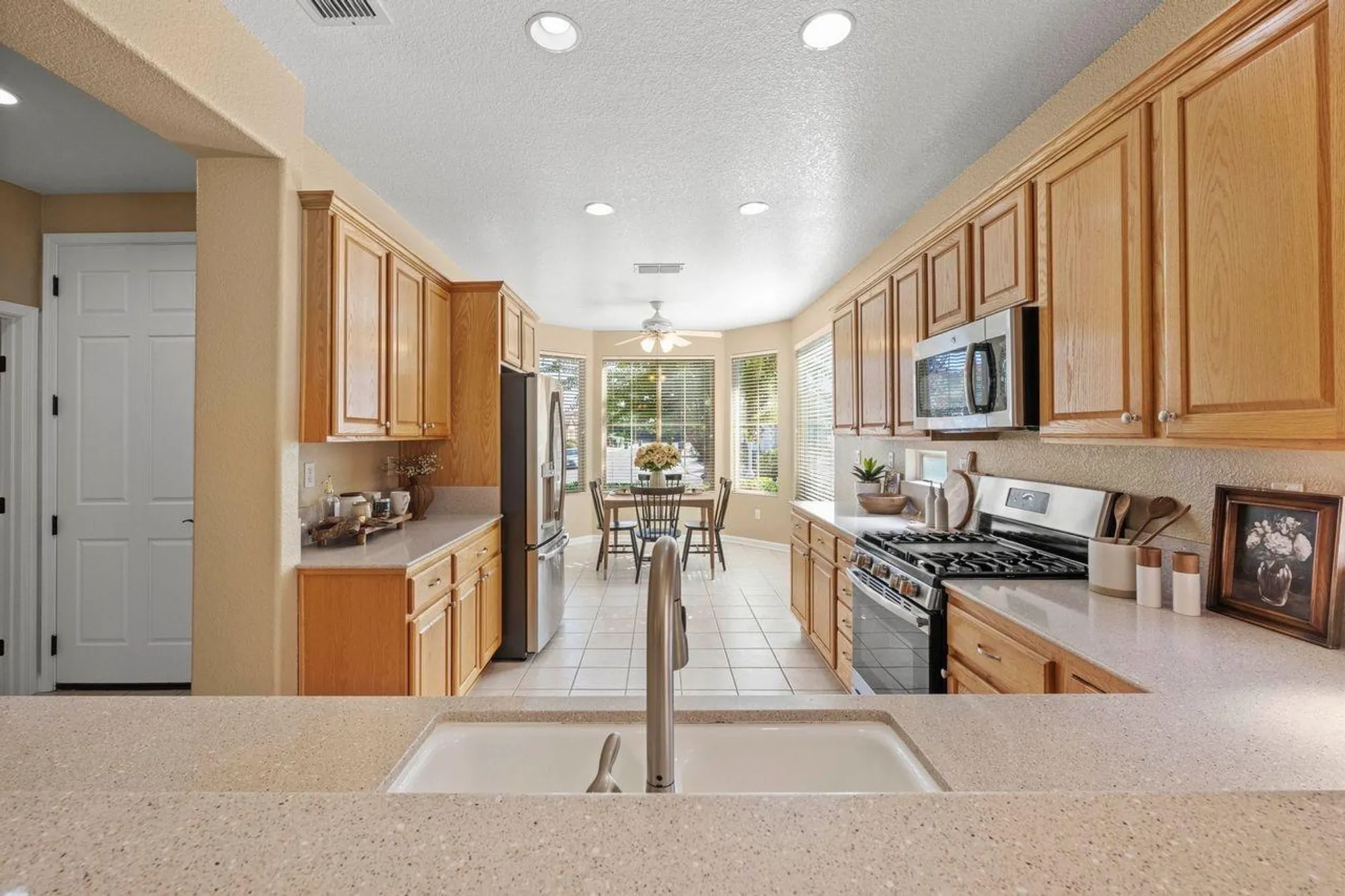 Property Slideshow image 7 of 19 | 1892 farmgate ln, Lincoln, CA, 95648