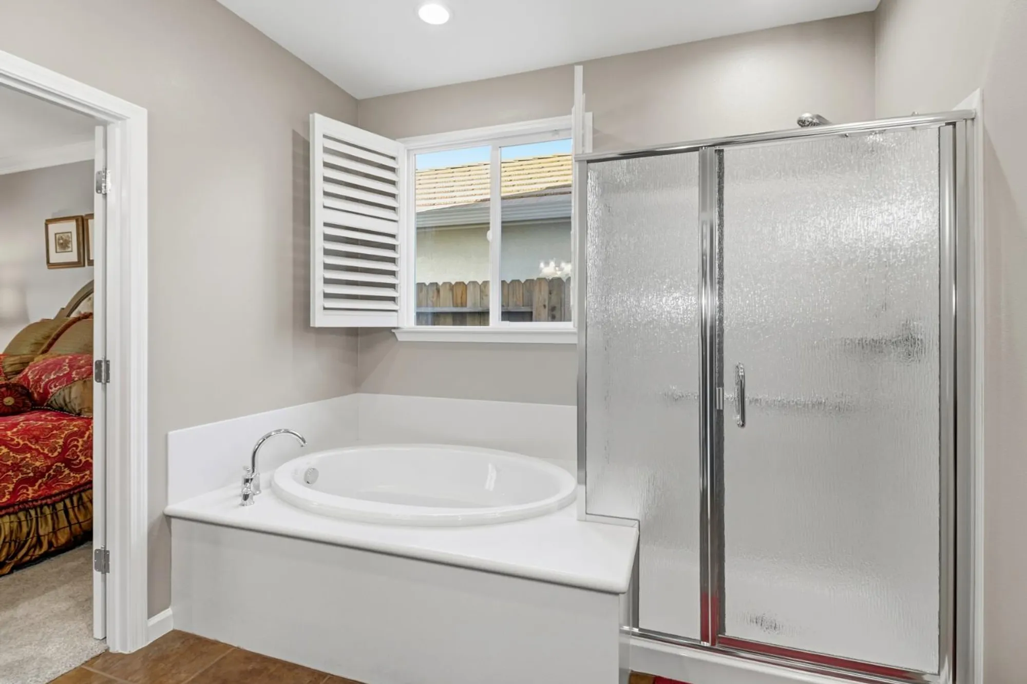 Property Slideshow image 31 of 64 | 9590 oakham way, Elk Grove, CA, 95757