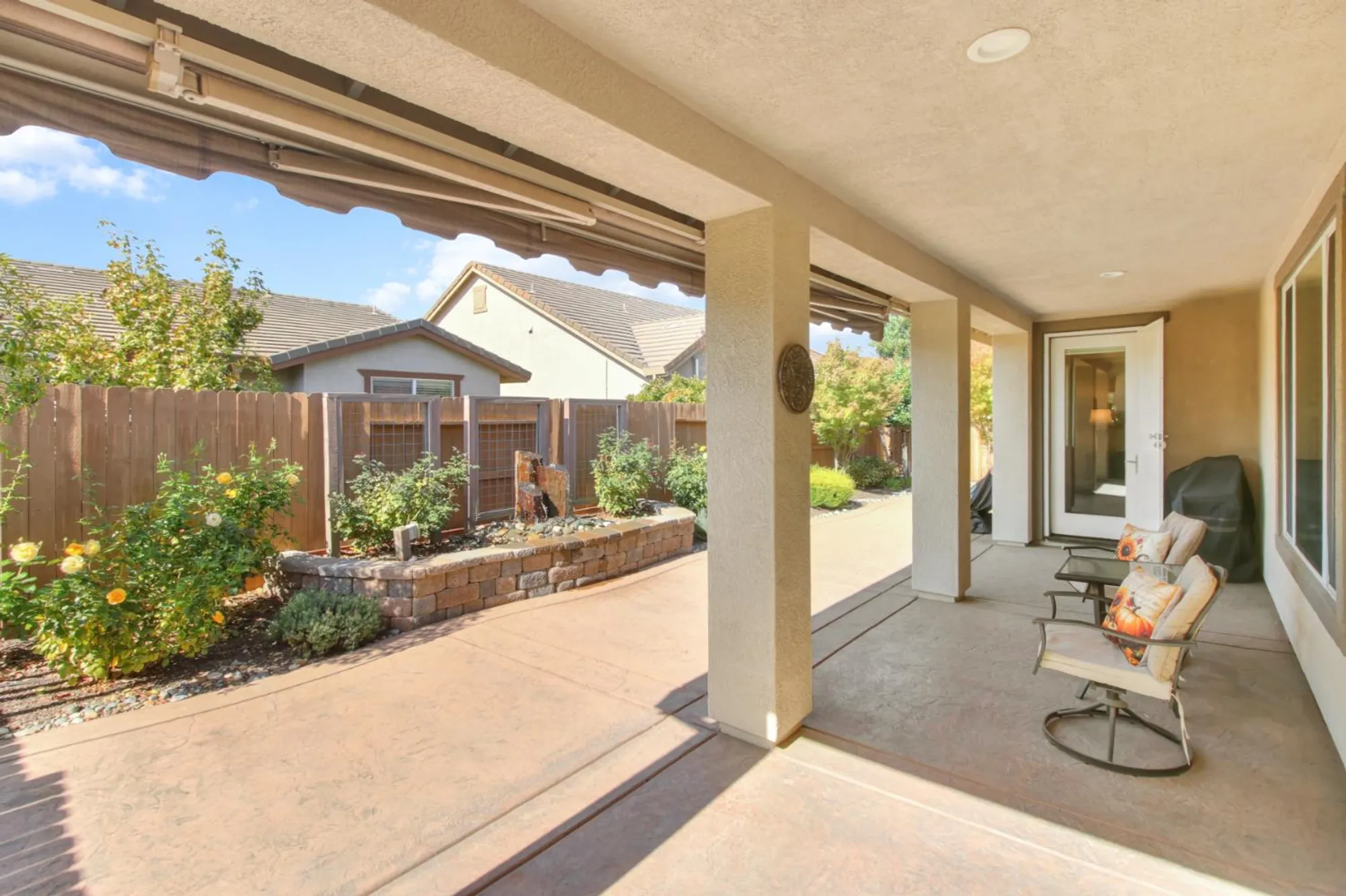 Property Slideshow image 46 of 64 | 9590 oakham way, Elk Grove, CA, 95757