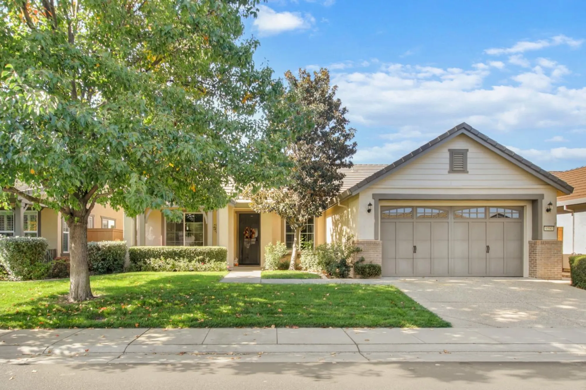 Property Slideshow image 49 of 64 | 9590 oakham way, Elk Grove, CA, 95757
