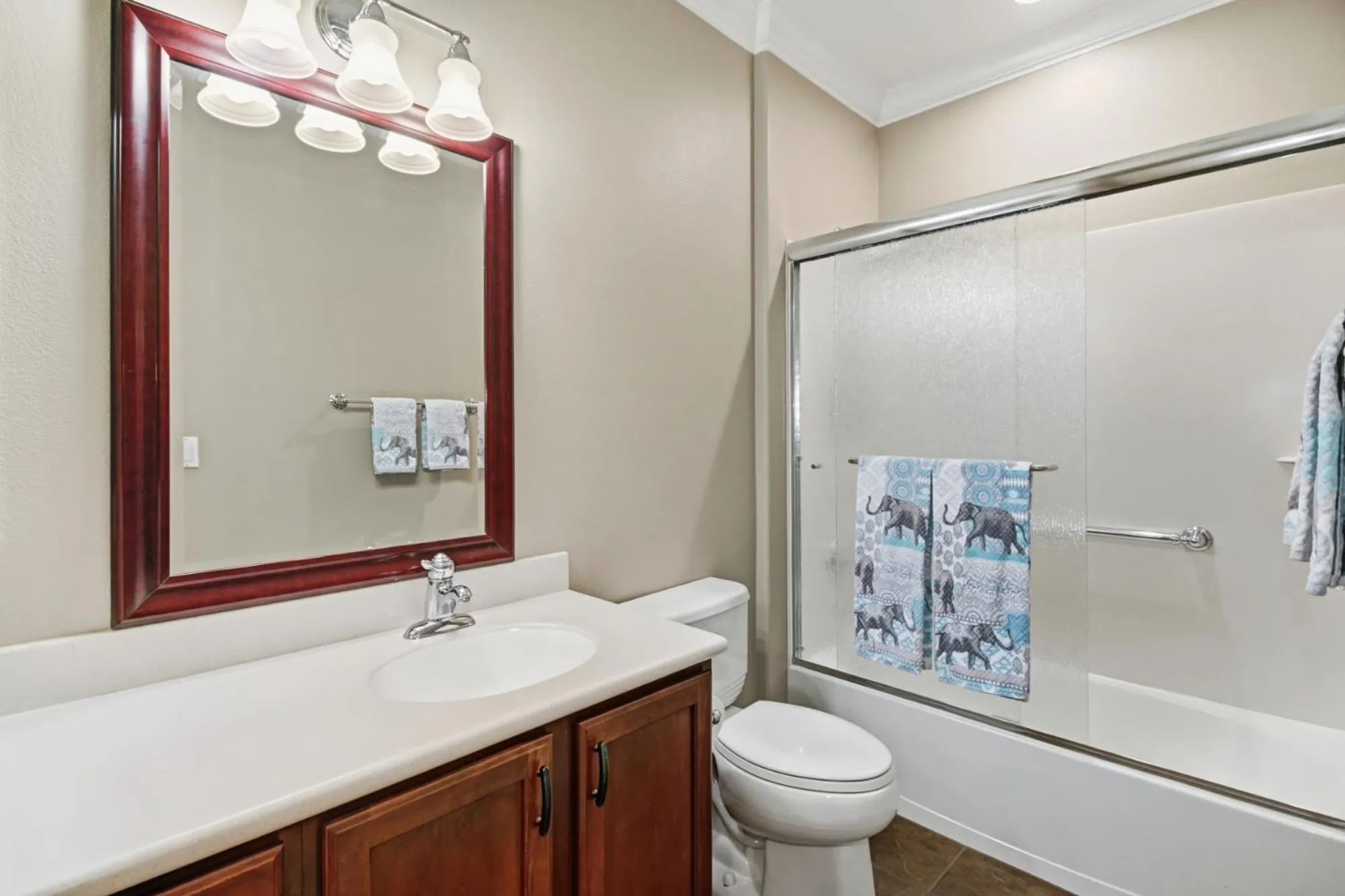 Property Slideshow image 36 of 64 | 9590 oakham way, Elk Grove, CA, 95757