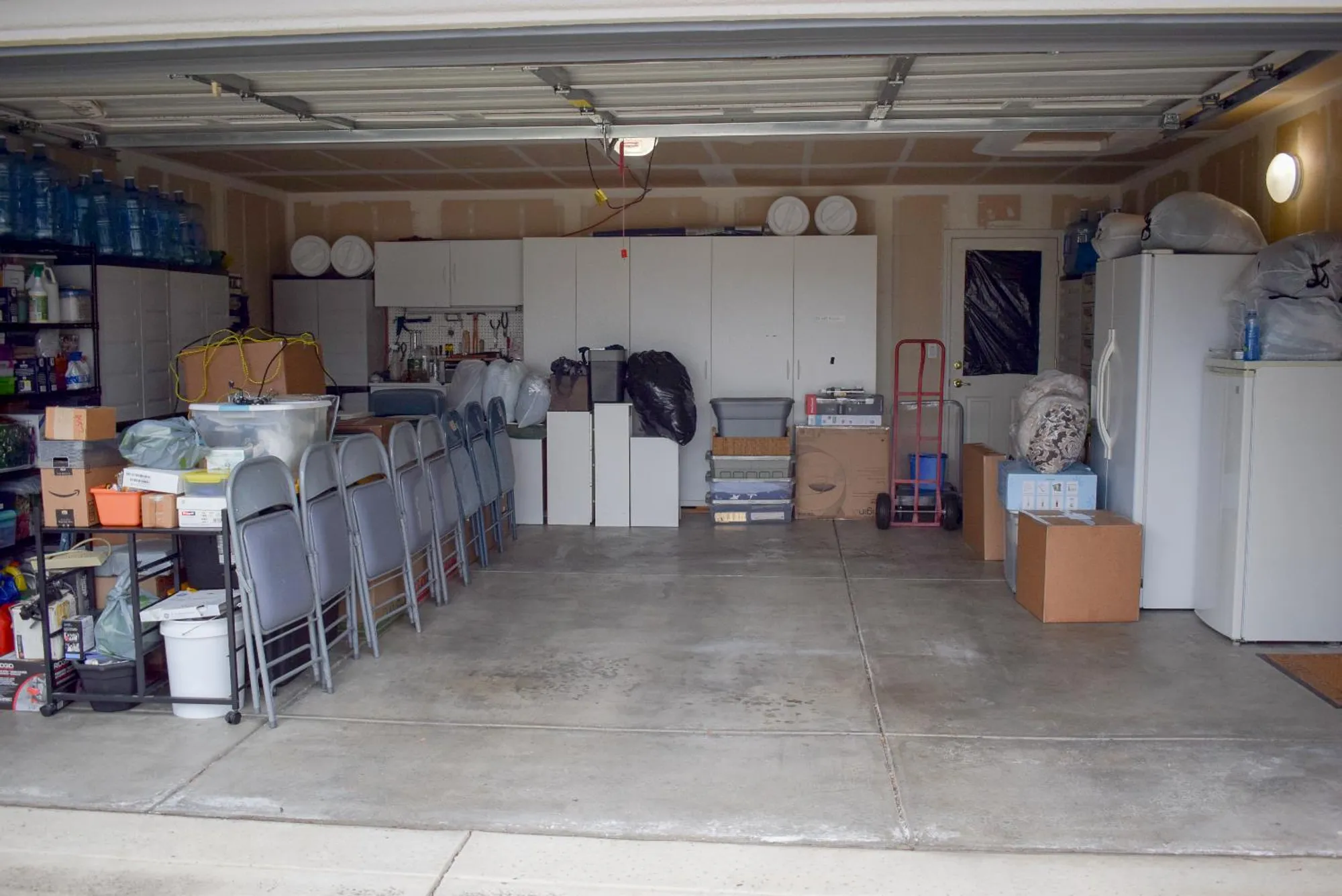 Property Slideshow image 14 of 15 | 606 village dr, Galt, CA, 95632