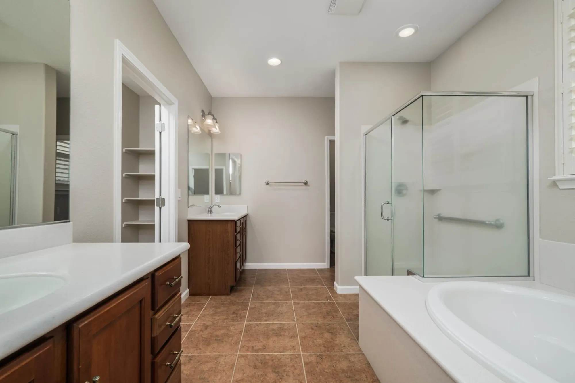 Property Slideshow image 41 of 67 | 9817 westminster way, Elk Grove, CA, 95757
