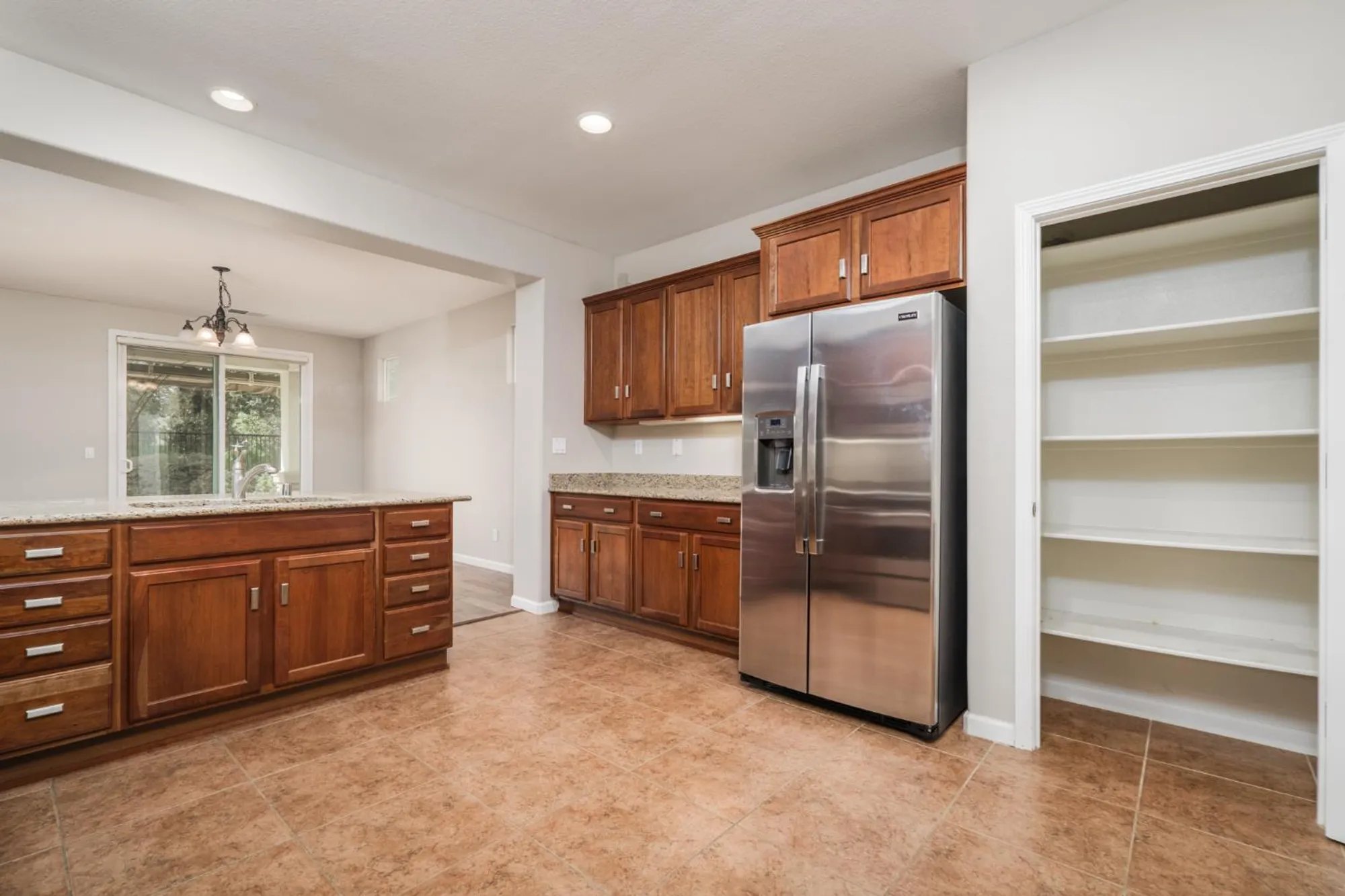 Property Slideshow image 25 of 67 | 9817 westminster way, Elk Grove, CA, 95757