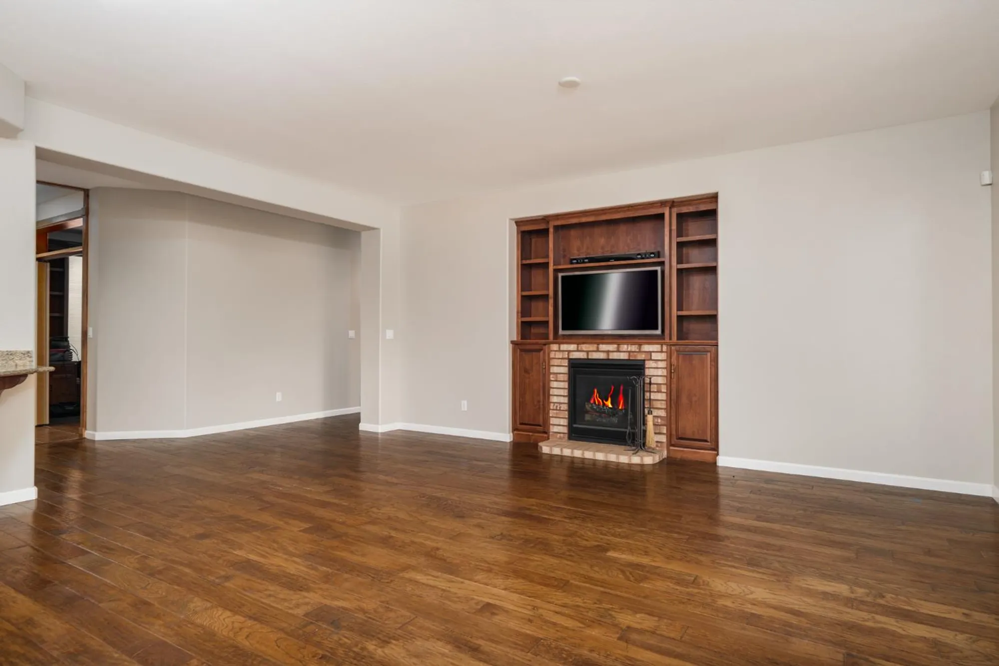 Property Slideshow image 17 of 67 | 9817 westminster way, Elk Grove, CA, 95757