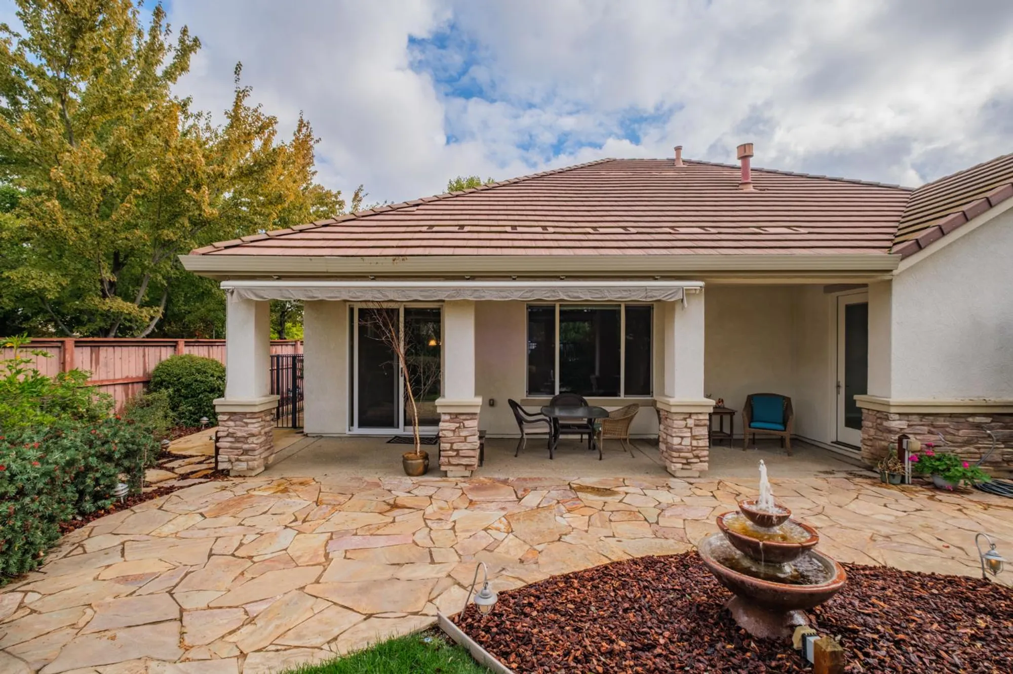 Property Slideshow image 51 of 67 | 9817 westminster way, Elk Grove, CA, 95757