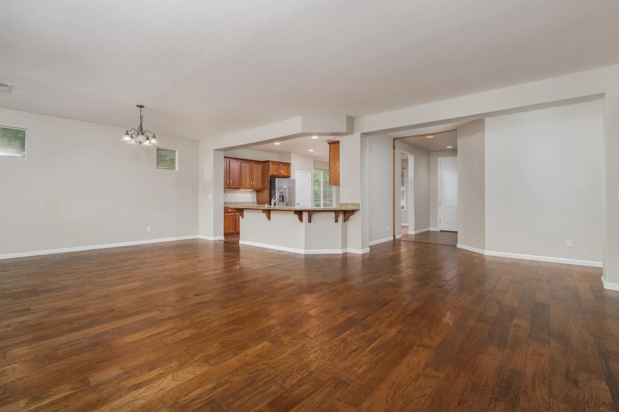 Property Slideshow image 20 of 67 | 9817 westminster way, Elk Grove, CA, 95757