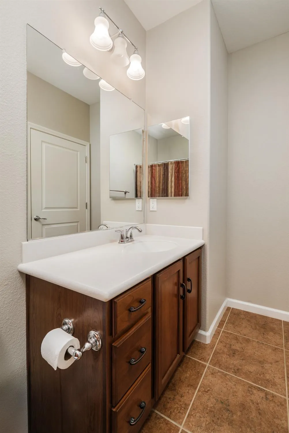 Property Slideshow image 36 of 67 | 9817 westminster way, Elk Grove, CA, 95757