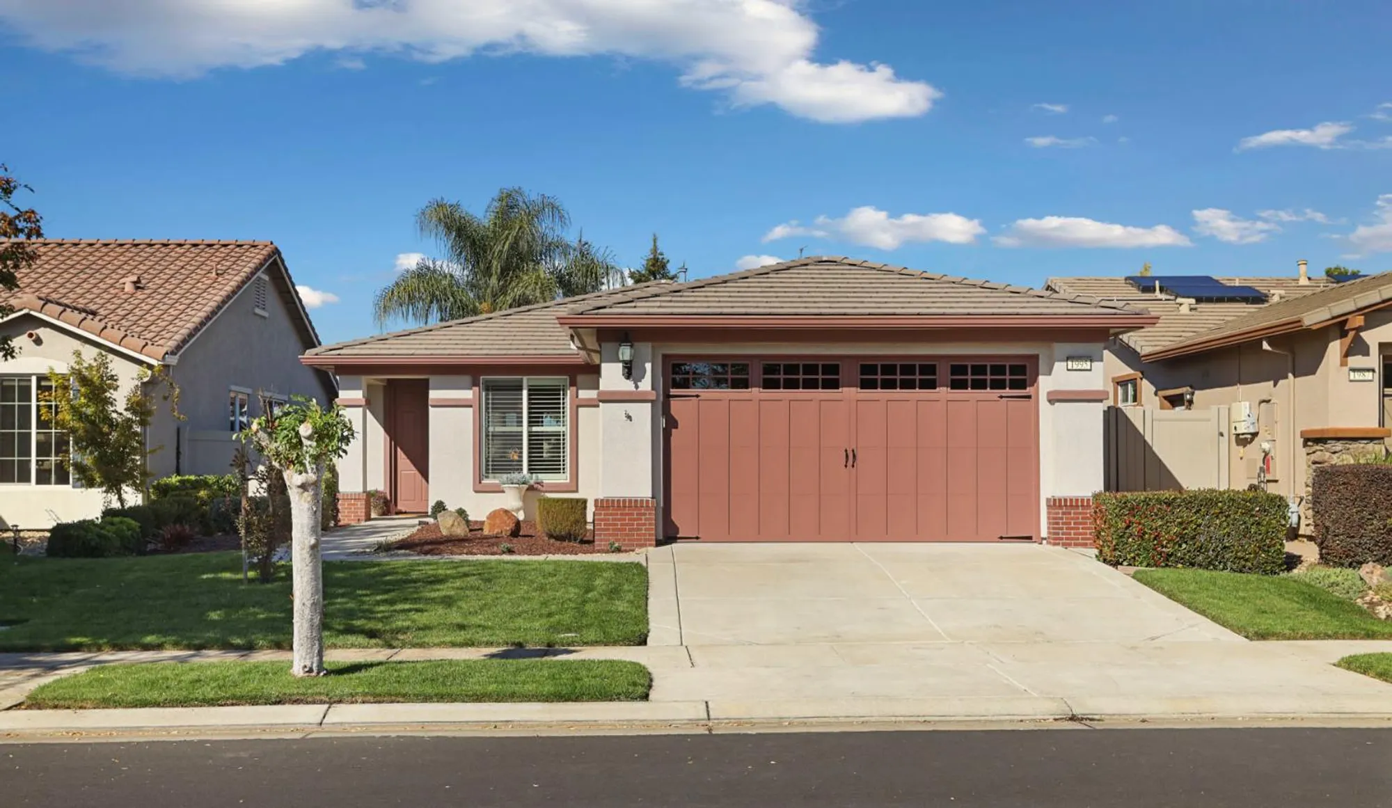 Property Slideshow image 2 of 52 | 1995 shady oak st, Manteca, CA, 95336