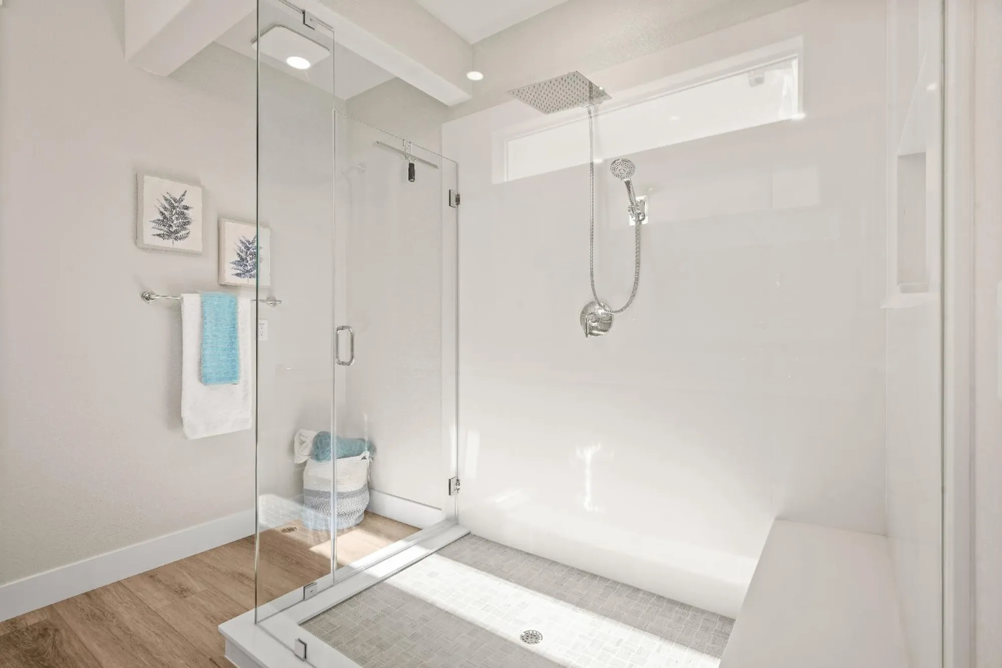 Property Slideshow image 28 of 56 | 3524 deer park dr, Folsom, CA, 95630