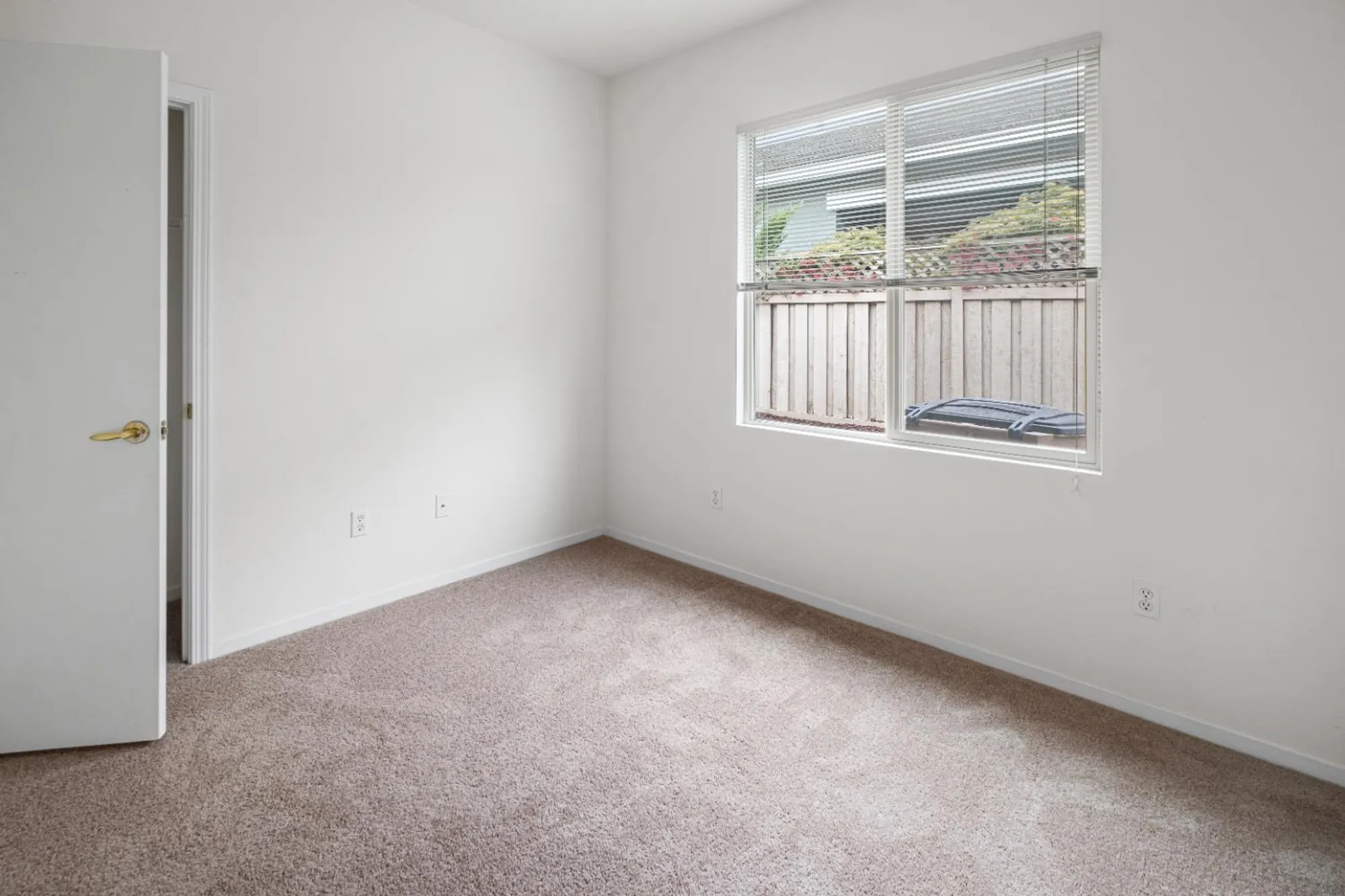 Property Slideshow image 30 of 59 | 637 geary ln, Lincoln, CA, 95648