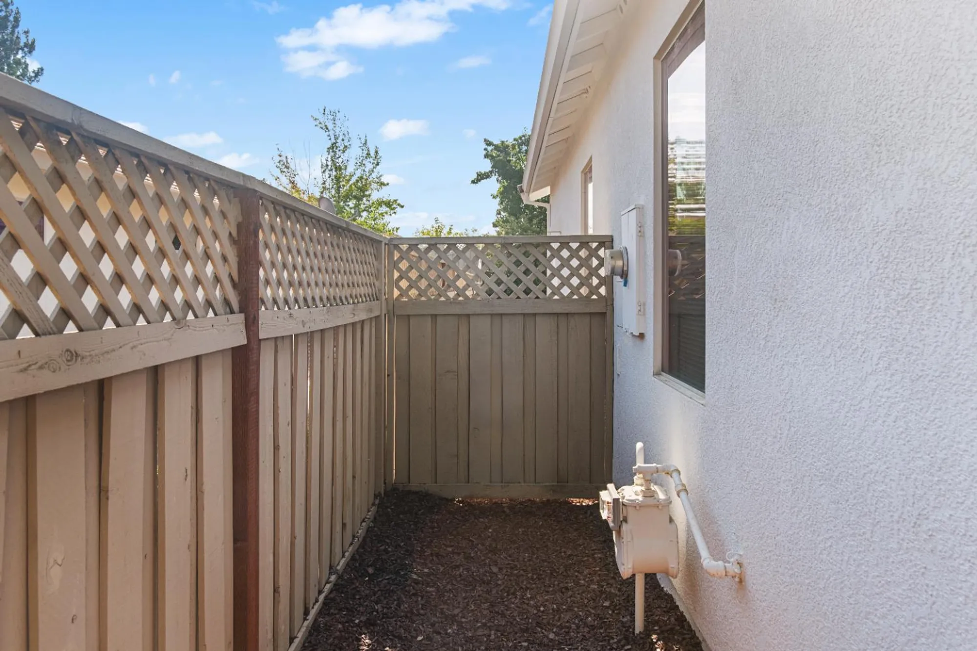 Property Slideshow image 10 of 59 | 637 geary ln, Lincoln, CA, 95648