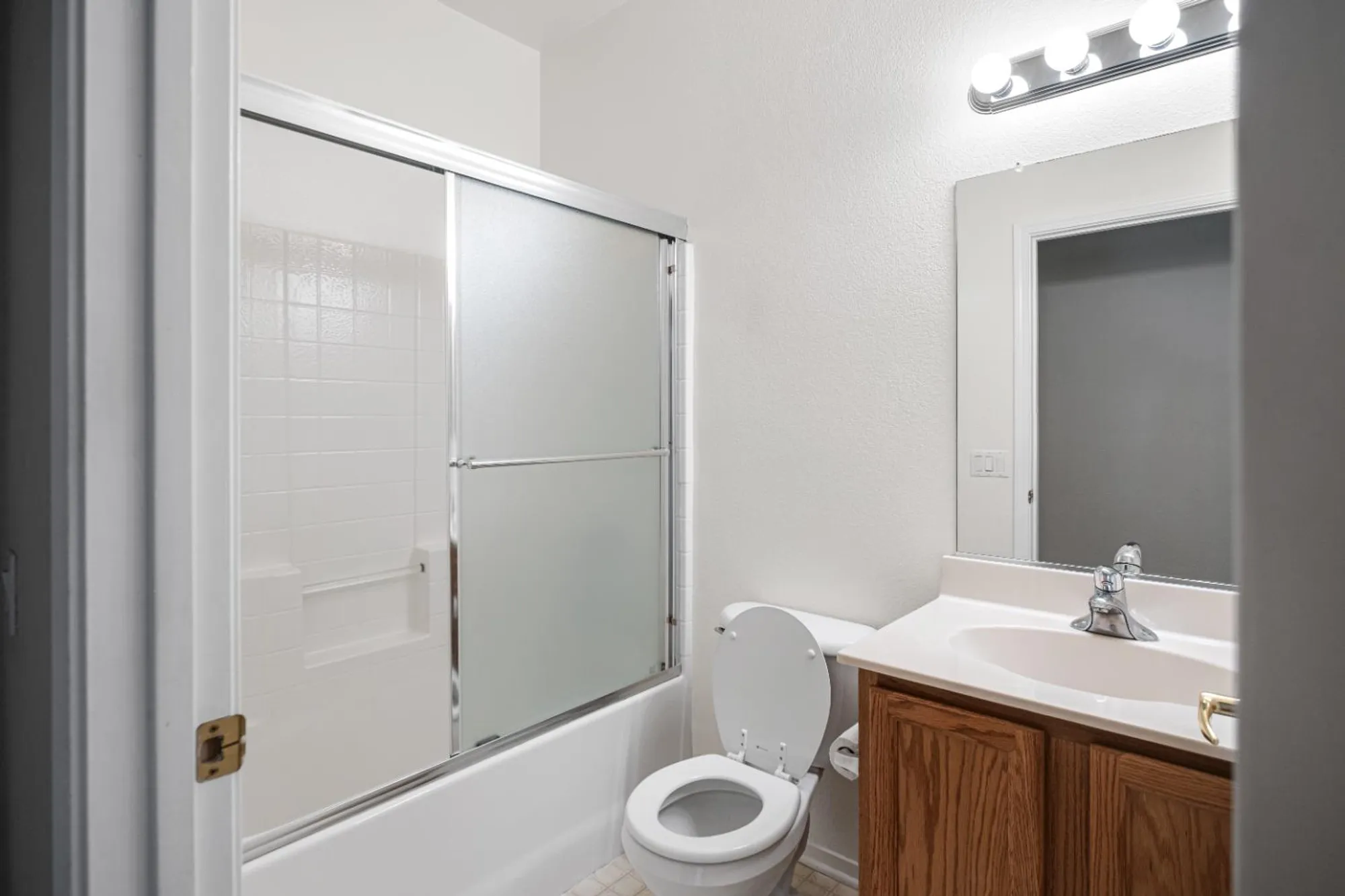 Property Slideshow image 26 of 59 | 637 geary ln, Lincoln, CA, 95648