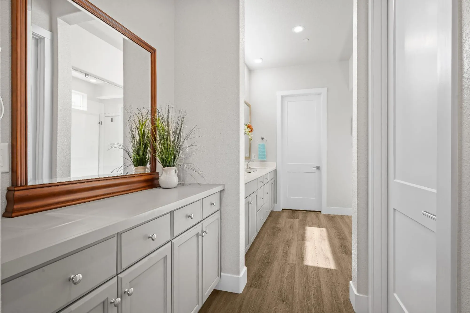 Property Slideshow image 25 of 56 | 3524 deer park dr, Folsom, CA, 95630