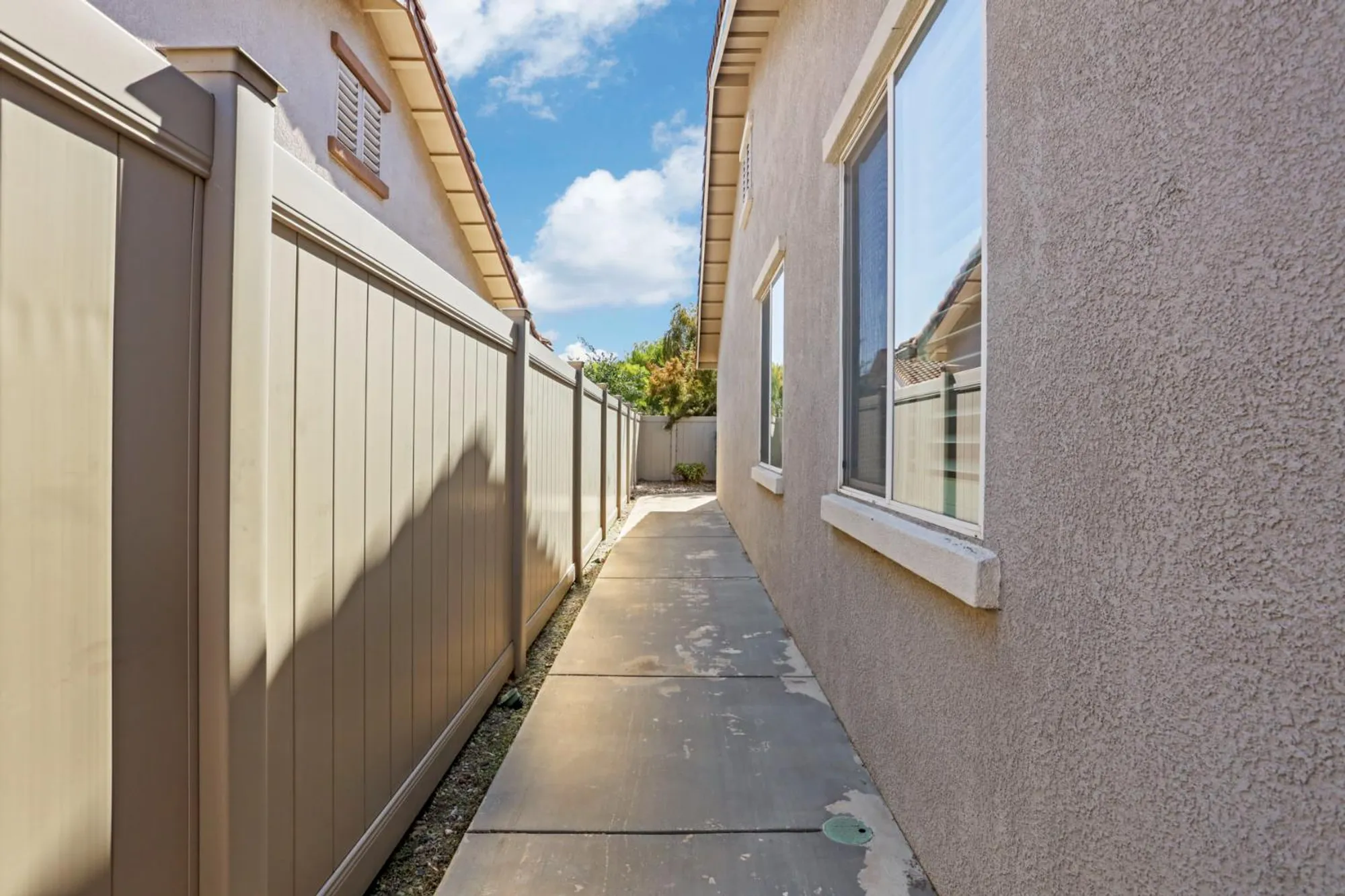 Property Slideshow image 35 of 38 | 2224 bellchase dr, Manteca, CA, 95336