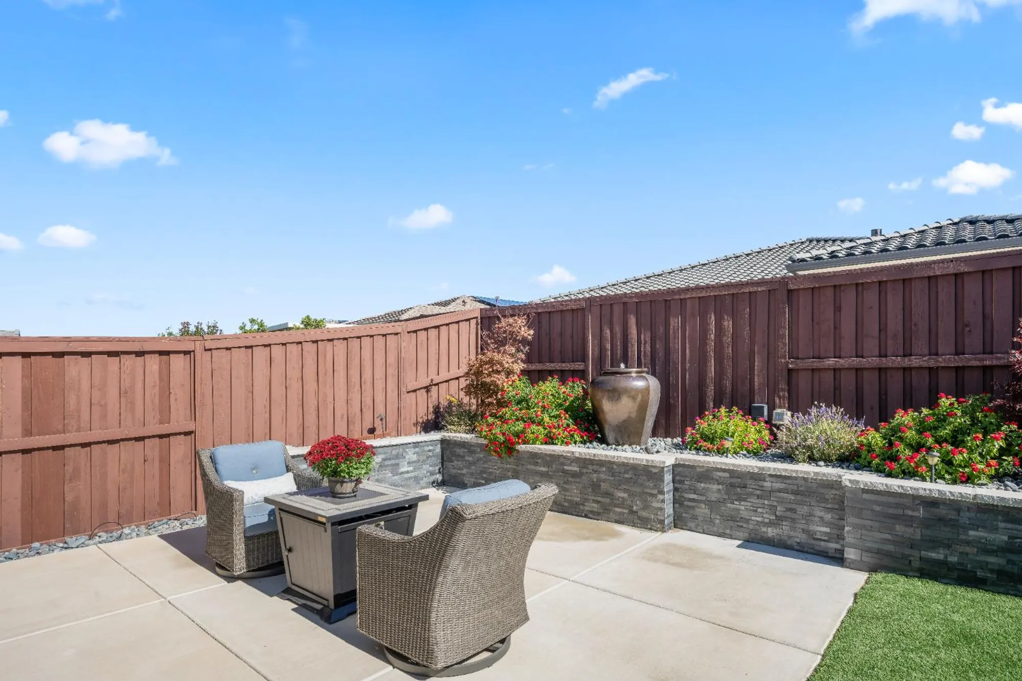 Property Slideshow image 33 of 56 | 3524 deer park dr, Folsom, CA, 95630