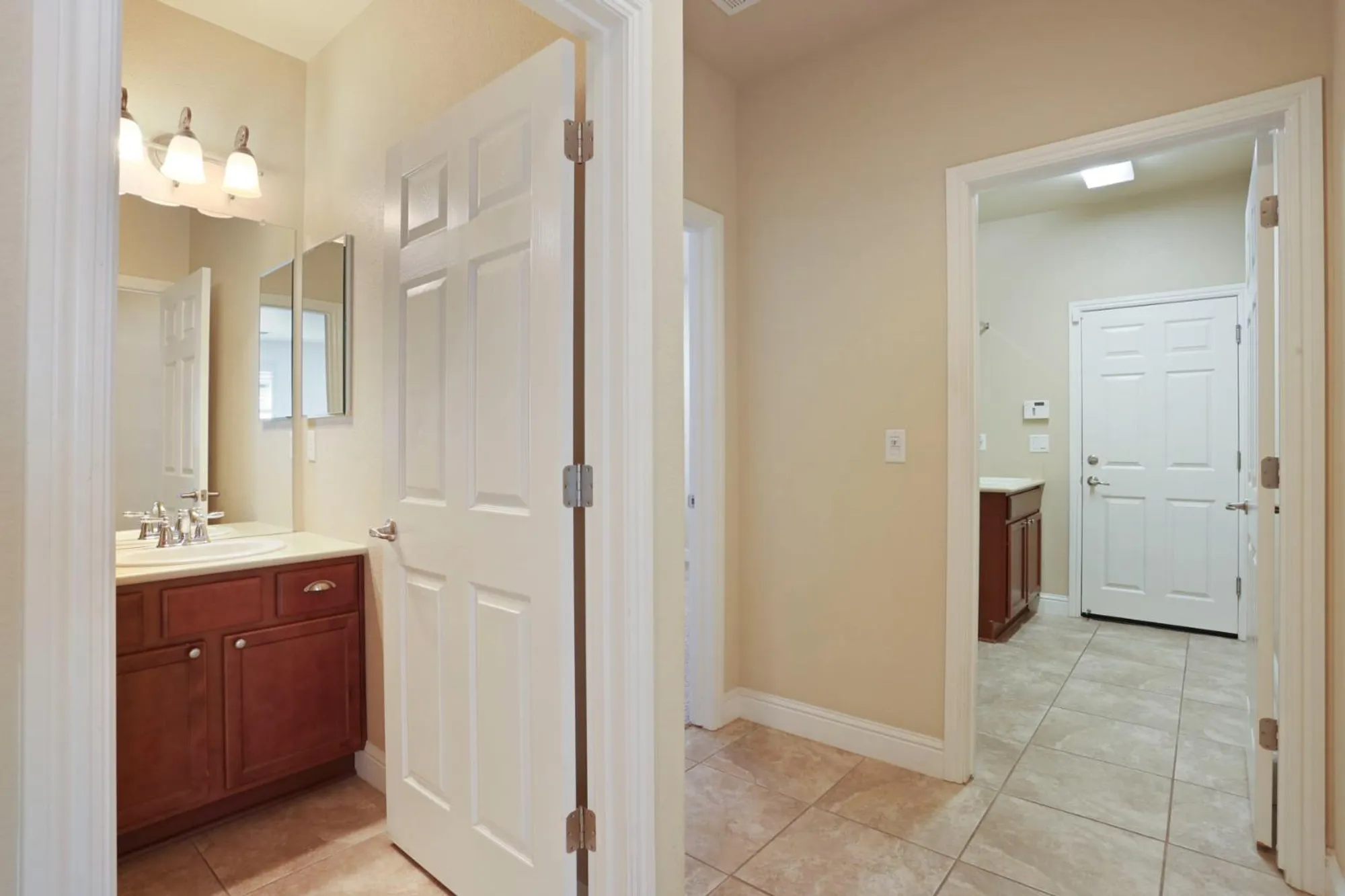 Property Slideshow image 26 of 52 | 1995 shady oak st, Manteca, CA, 95336