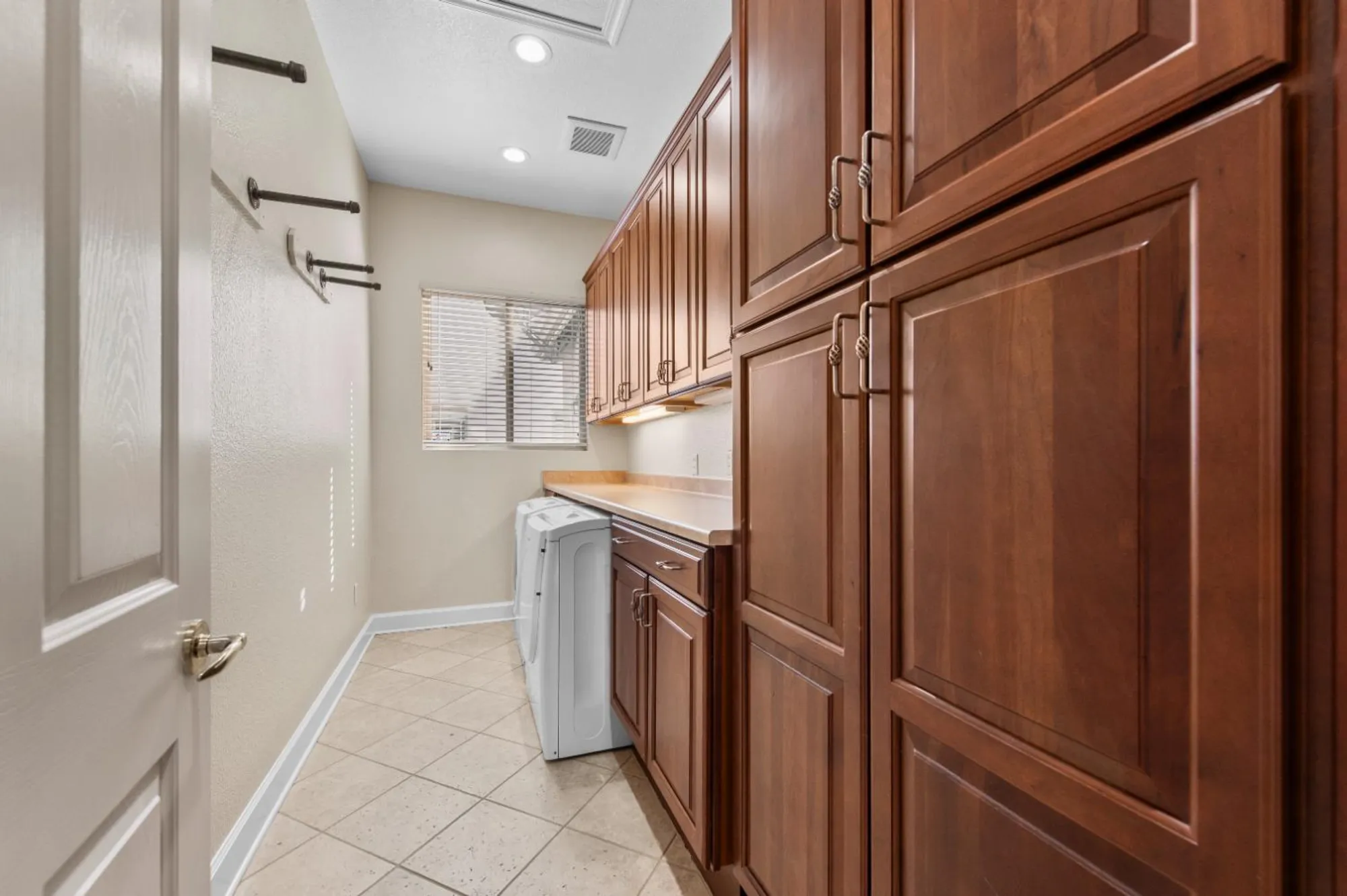 Property Slideshow image 39 of 63 | 1146 secret lake loop, Lincoln, CA, 95648