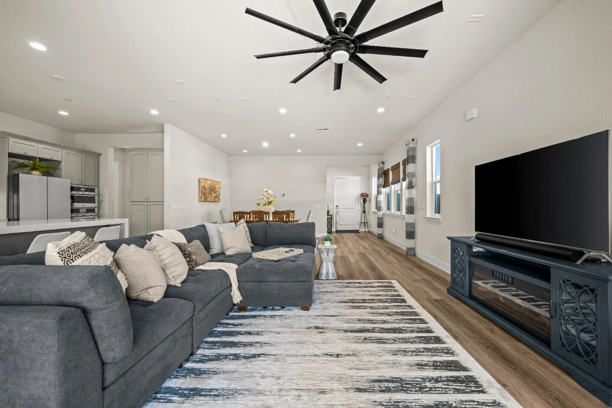 Property Slideshow image 10 of 56 | 3524 deer park dr, Folsom, CA, 95630