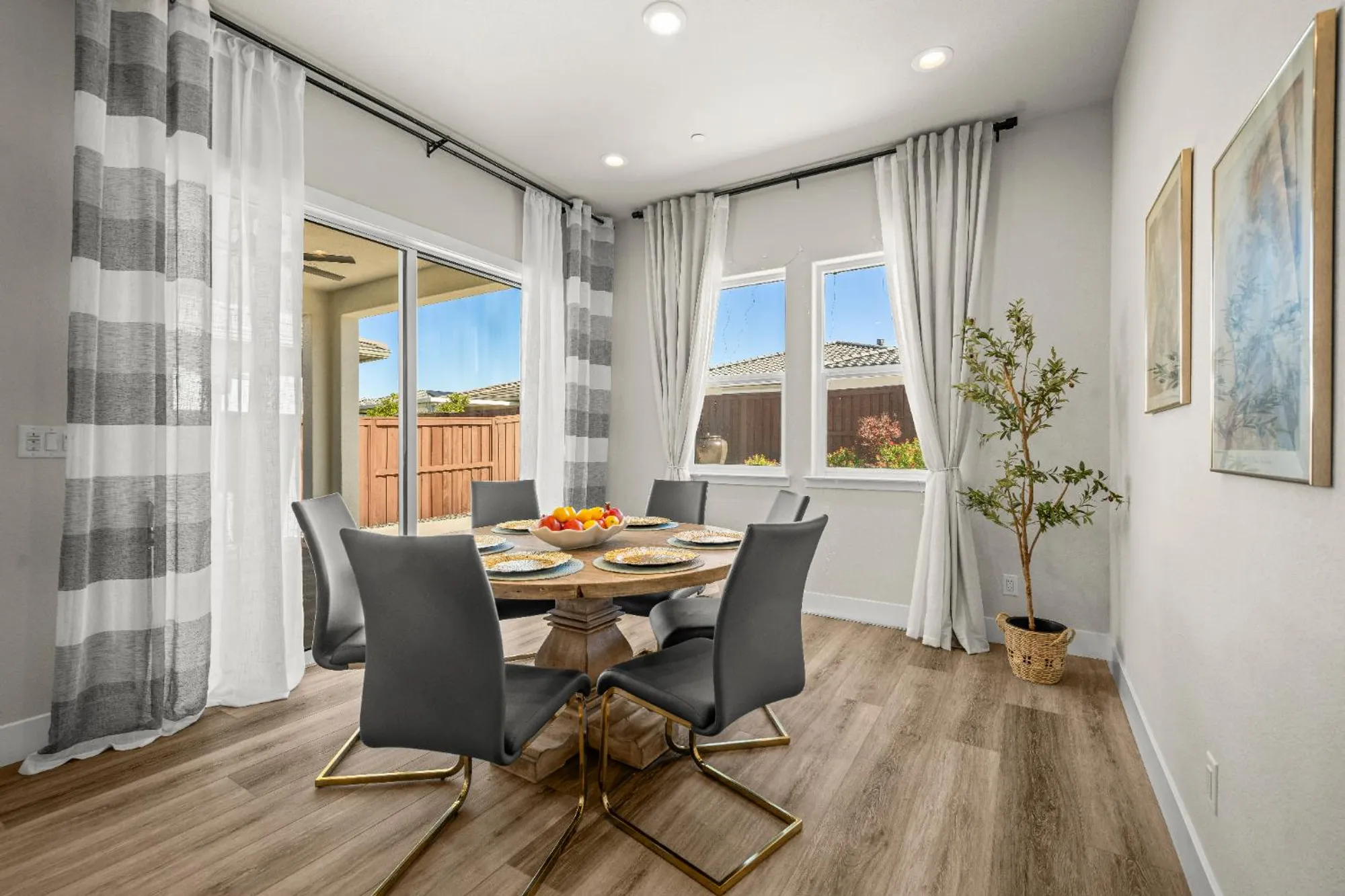Property Slideshow image 21 of 56 | 3524 deer park dr, Folsom, CA, 95630