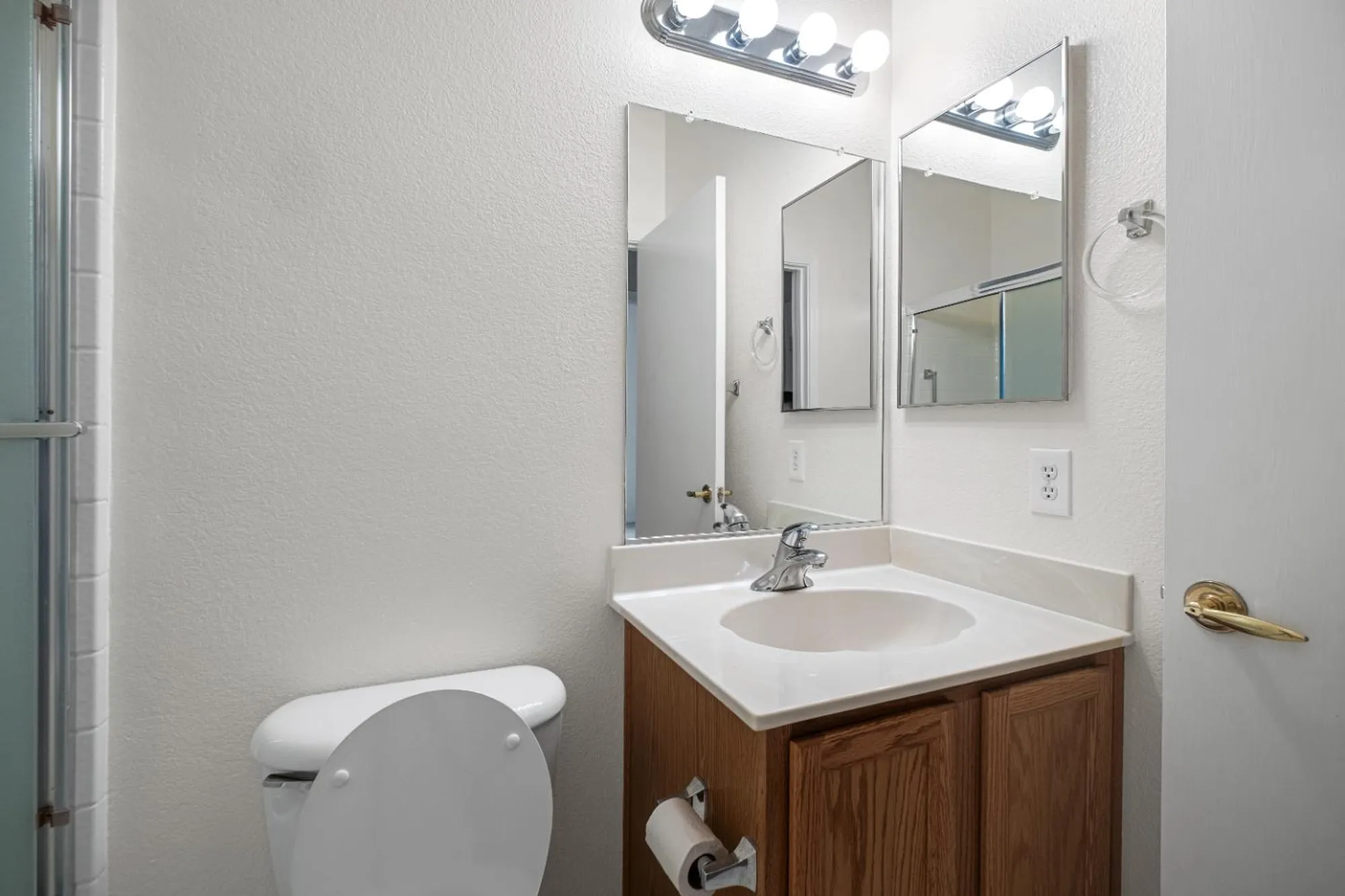 Property Slideshow image 25 of 59 | 637 geary ln, Lincoln, CA, 95648