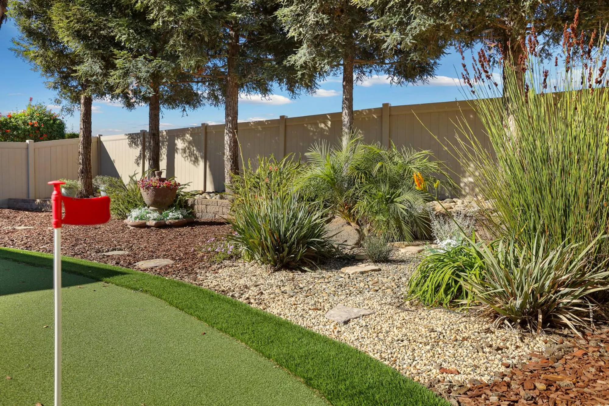 Property Slideshow image 39 of 52 | 1995 shady oak st, Manteca, CA, 95336