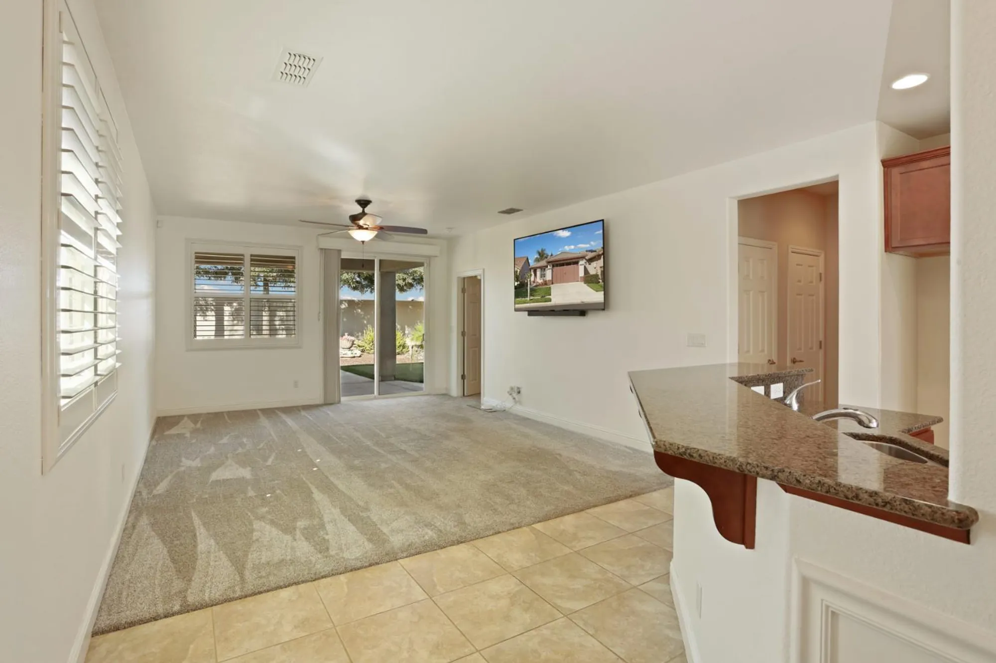 Property Slideshow image 5 of 52 | 1995 shady oak st, Manteca, CA, 95336