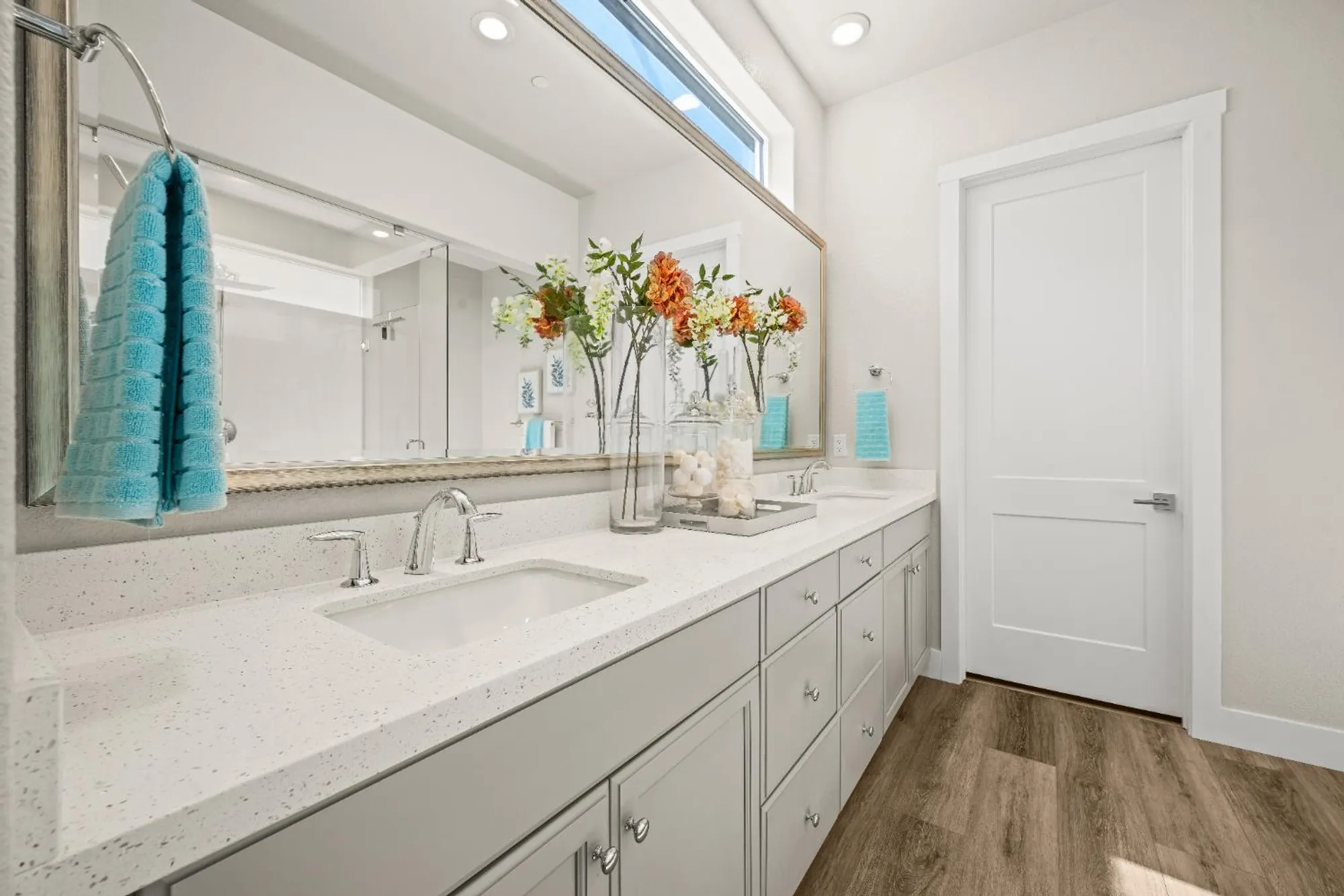 Property Slideshow image 27 of 56 | 3524 deer park dr, Folsom, CA, 95630