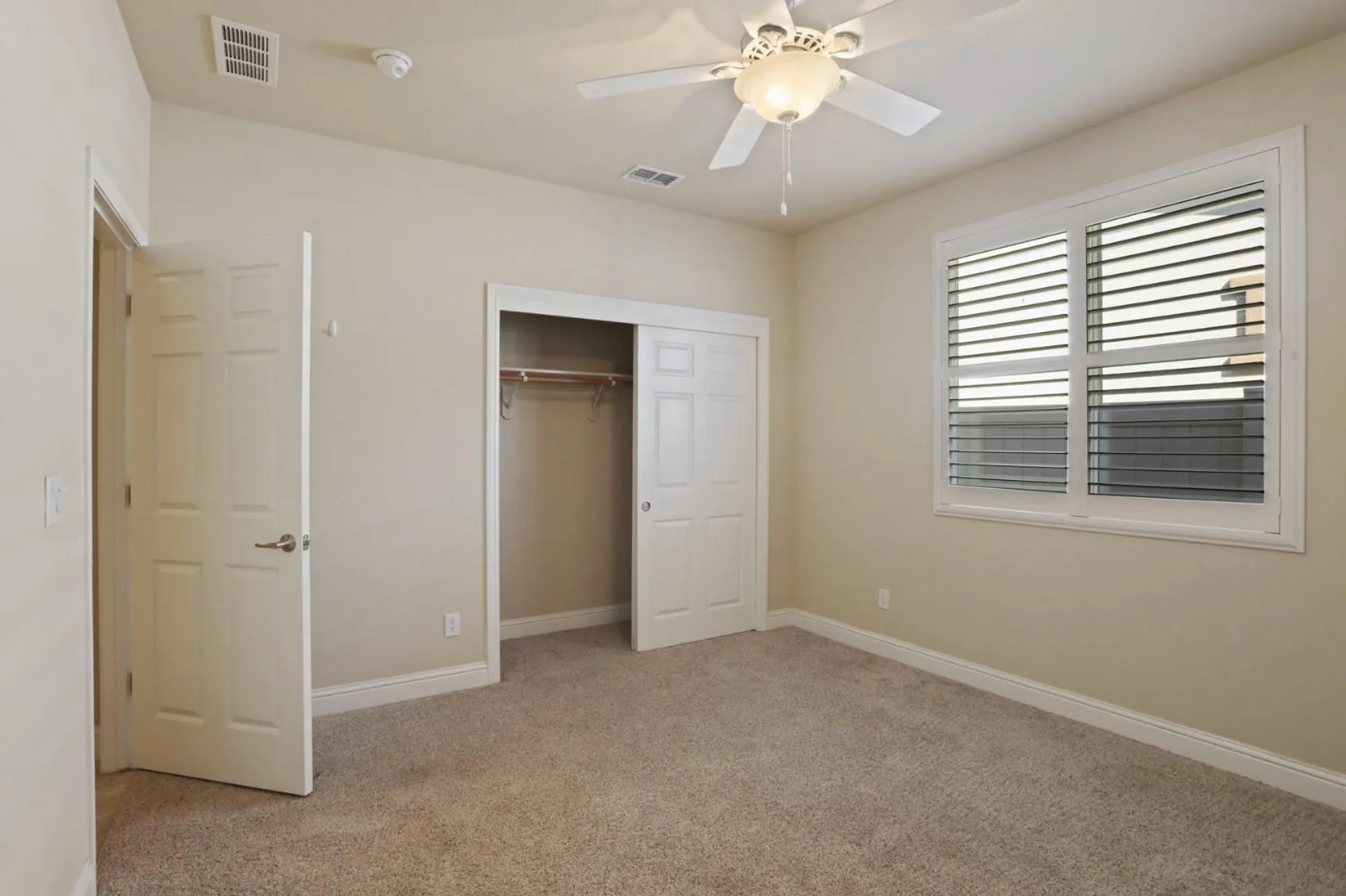 Property Slideshow image 29 of 52 | 1995 shady oak st, Manteca, CA, 95336