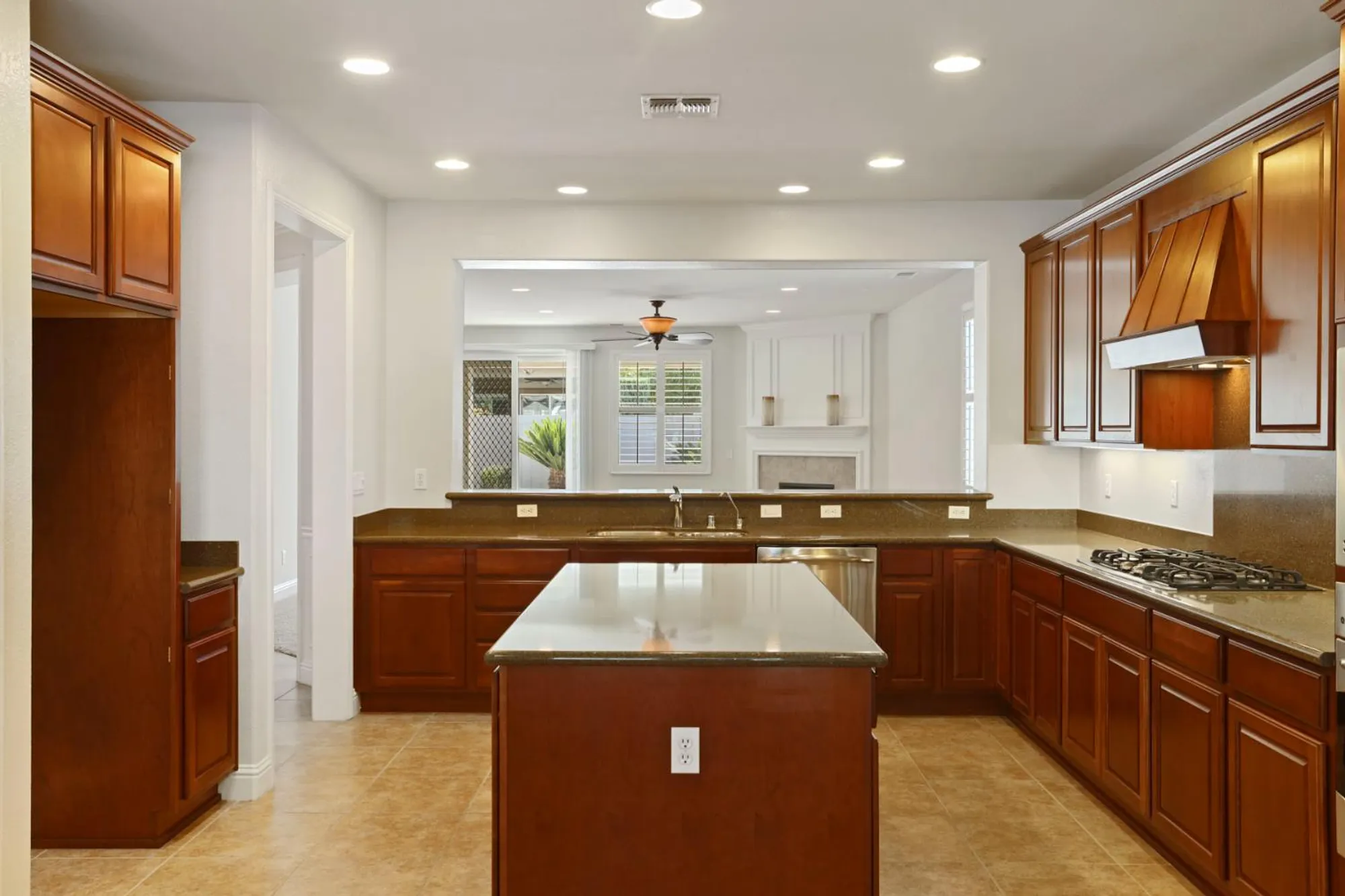 Property Slideshow image 8 of 38 | 2224 bellchase dr, Manteca, CA, 95336