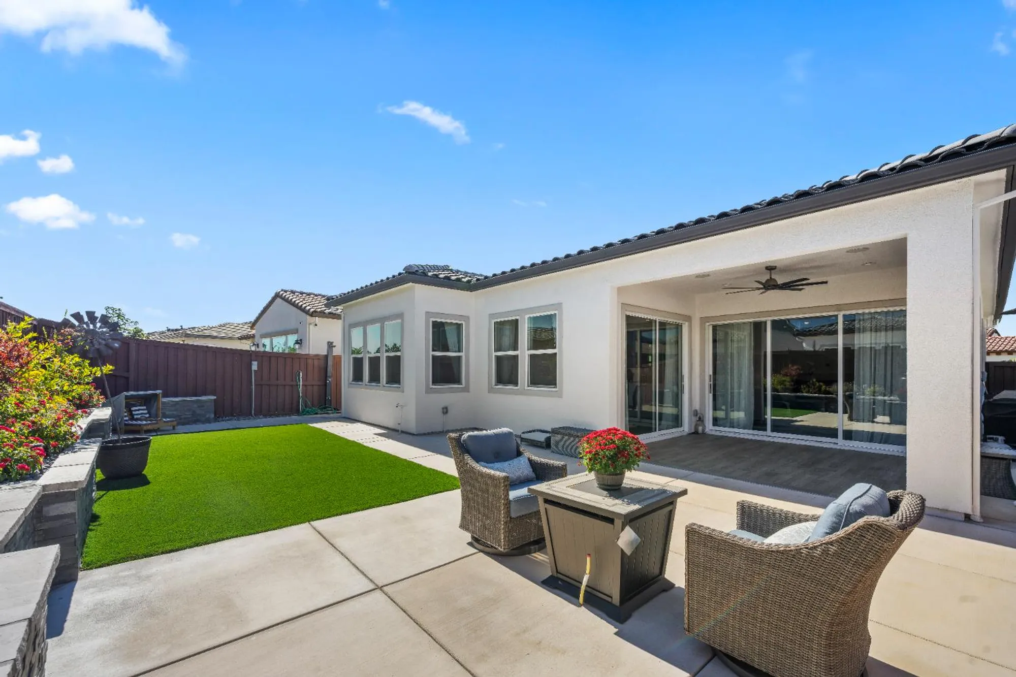 Property Slideshow image 36 of 56 | 3524 deer park dr, Folsom, CA, 95630