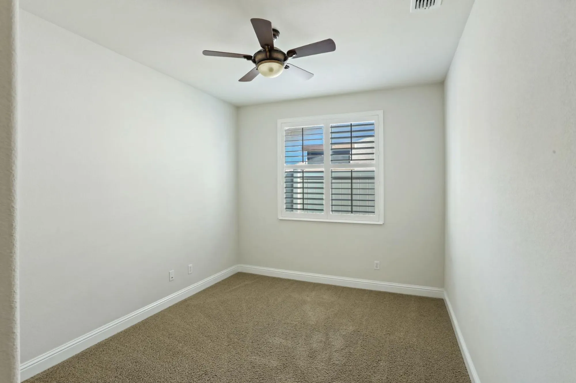 Property Slideshow image 23 of 38 | 2224 bellchase dr, Manteca, CA, 95336