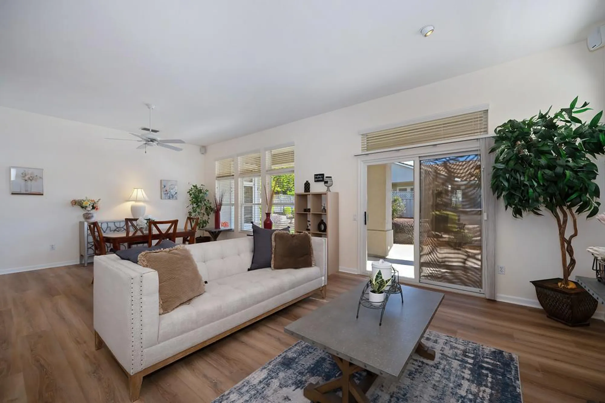 Property Slideshow image 2 of 46 | 5748 sandlewood way, Roseville, CA, 95747