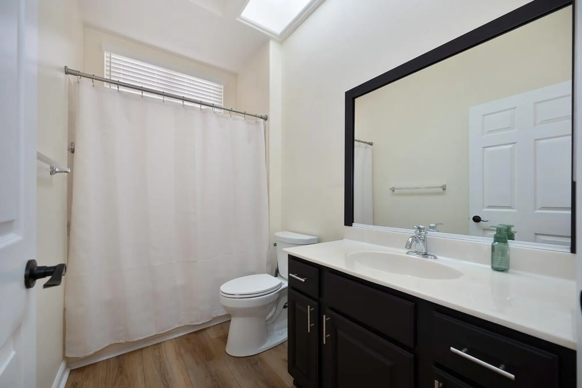 Property Slideshow image 25 of 46 | 5748 sandlewood way, Roseville, CA, 95747