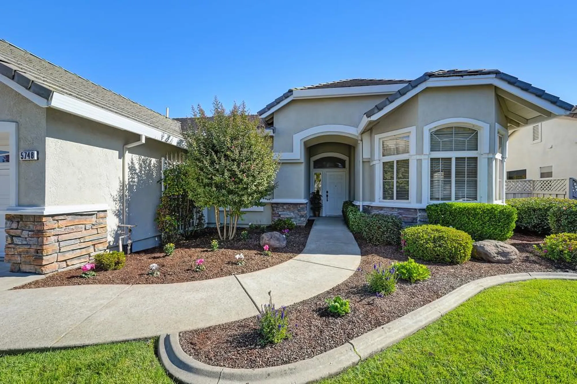 Property Slideshow image 7 of 46 | 5748 sandlewood way, Roseville, CA, 95747