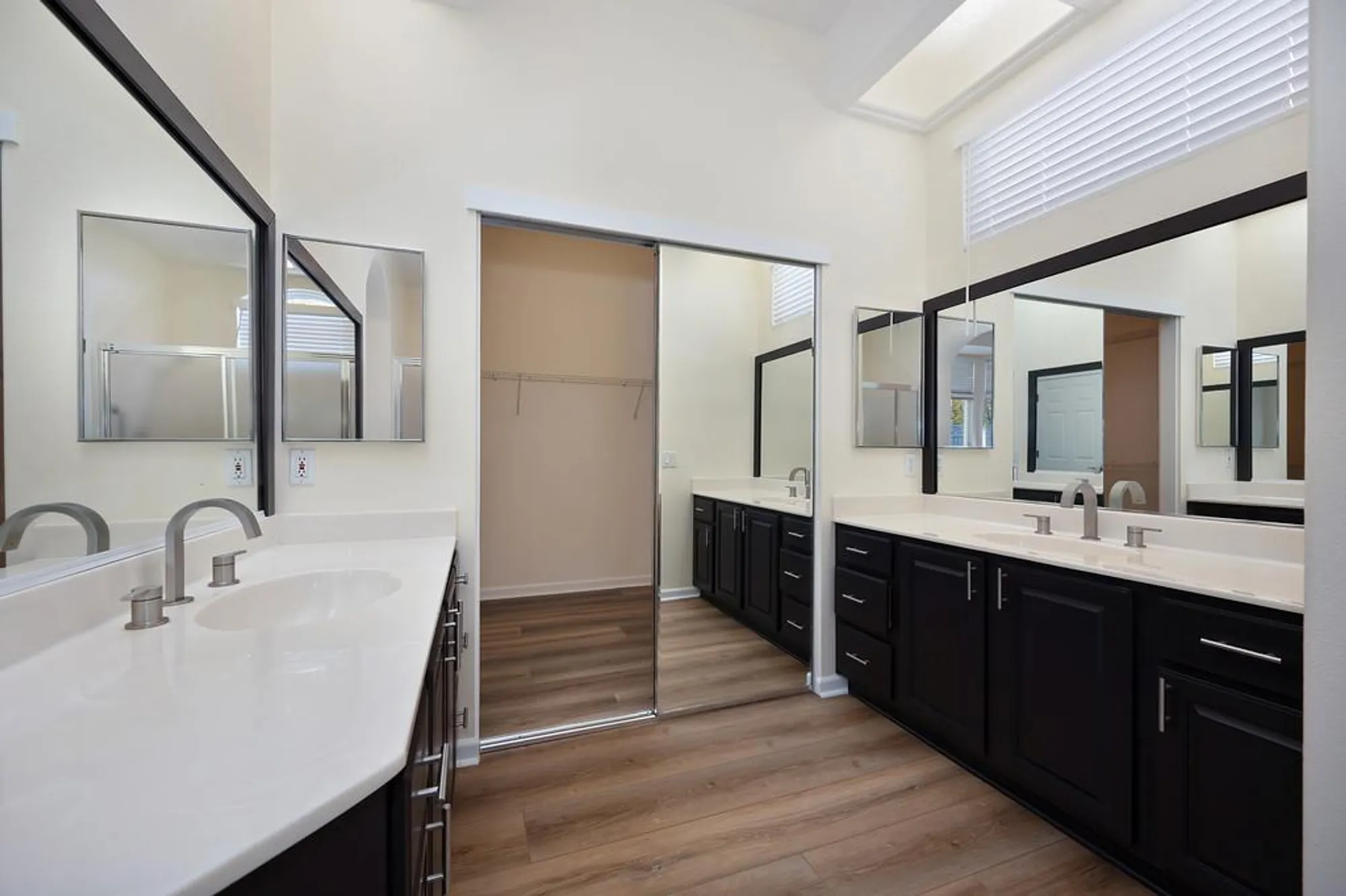 Property Slideshow image 30 of 46 | 5748 sandlewood way, Roseville, CA, 95747