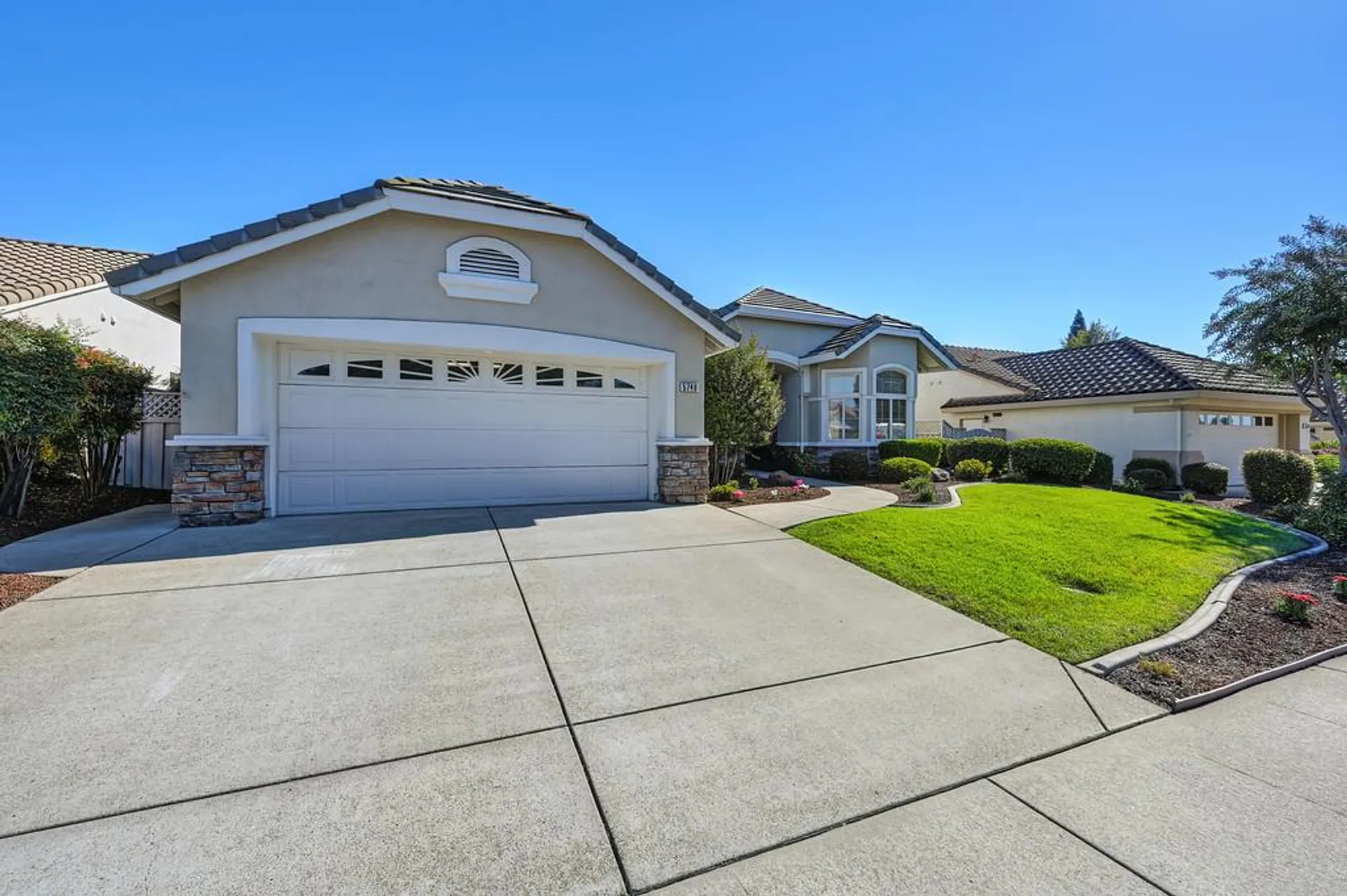 Property Slideshow image 6 of 46 | 5748 sandlewood way, Roseville, CA, 95747
