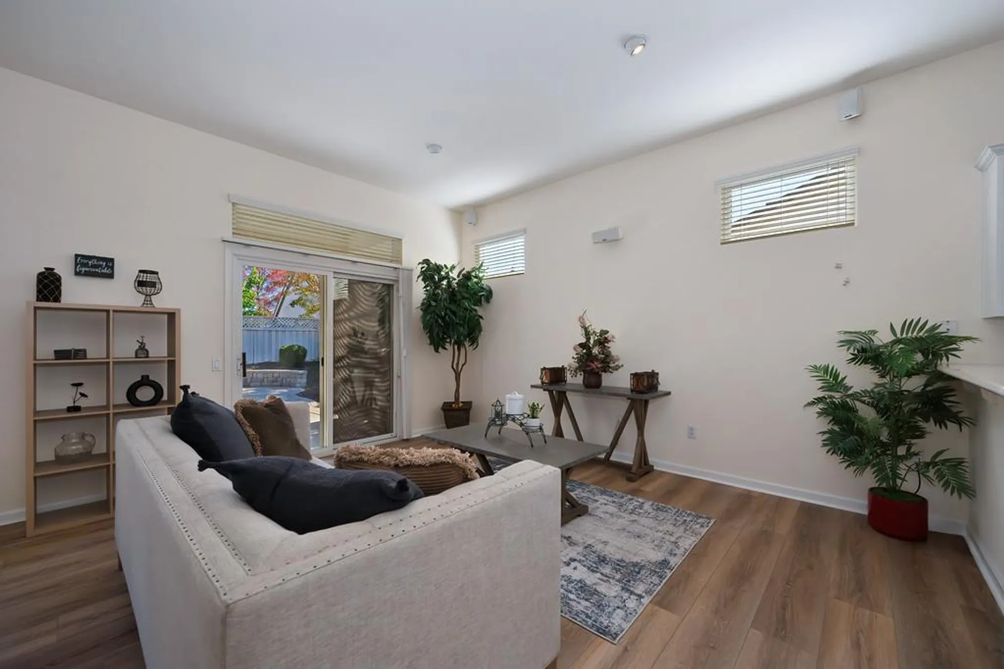 Property Slideshow image 14 of 46 | 5748 sandlewood way, Roseville, CA, 95747