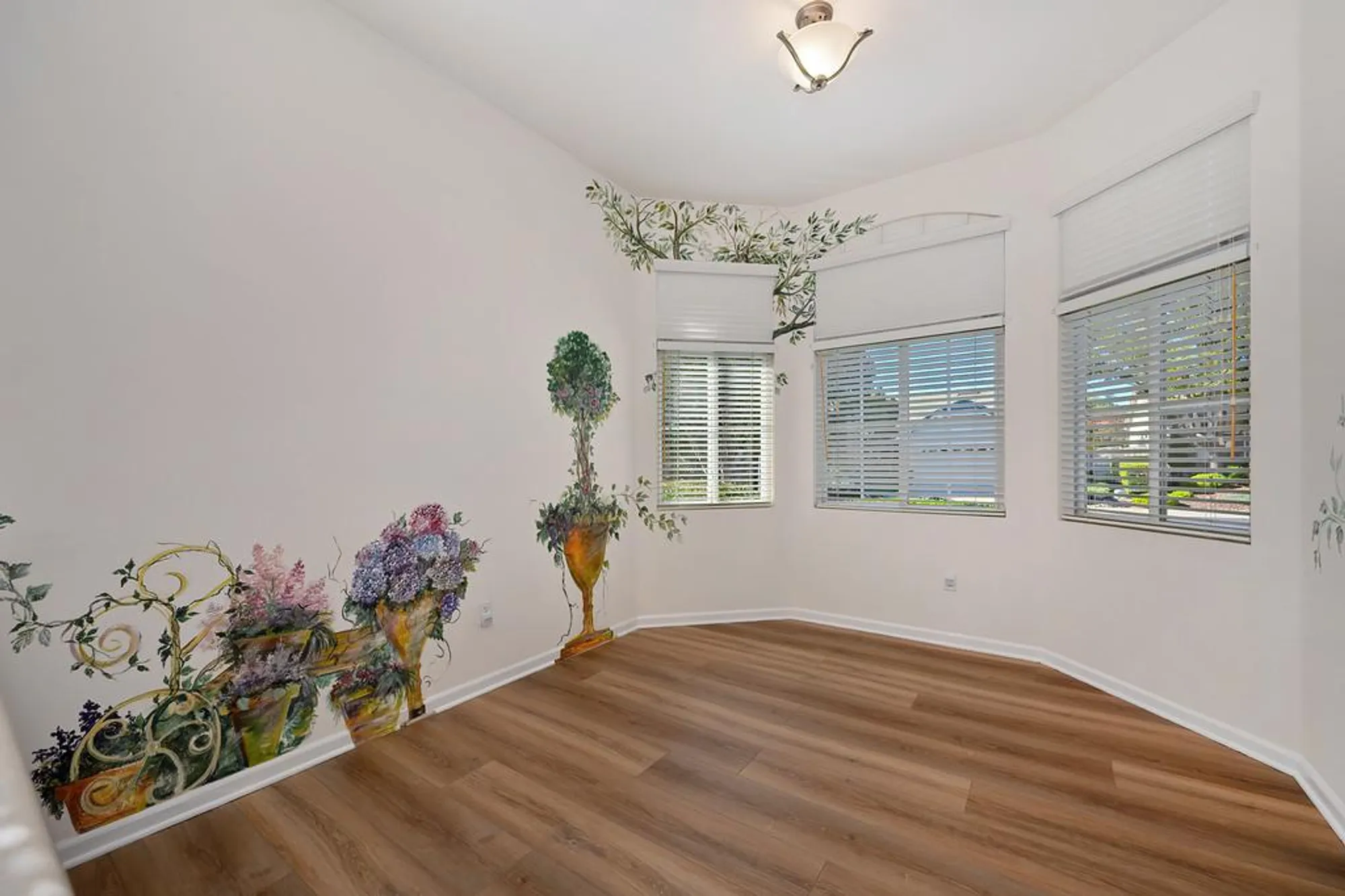Property Slideshow image 22 of 46 | 5748 sandlewood way, Roseville, CA, 95747