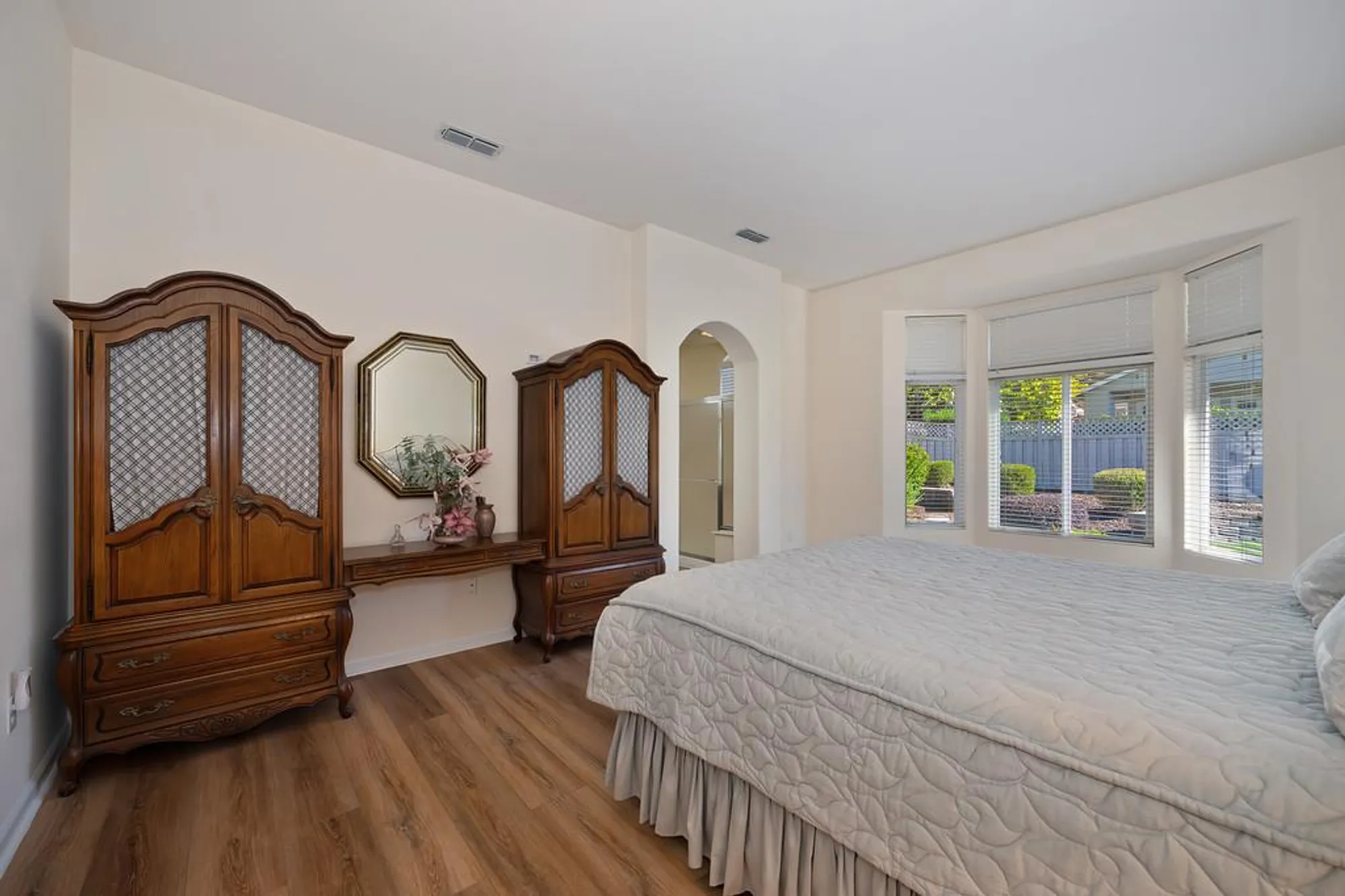 Property Slideshow image 26 of 46 | 5748 sandlewood way, Roseville, CA, 95747