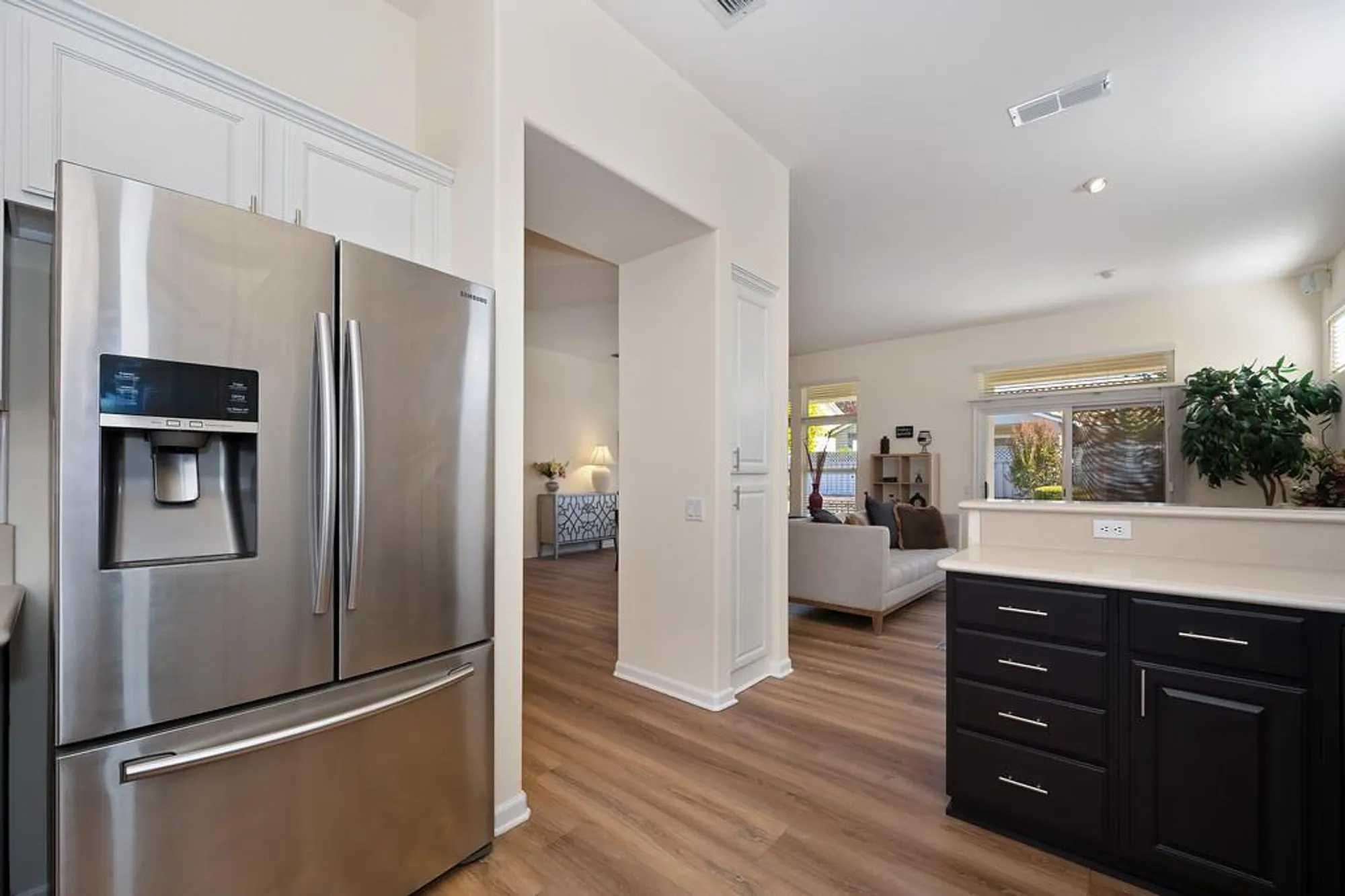 Property Slideshow image 20 of 46 | 5748 sandlewood way, Roseville, CA, 95747