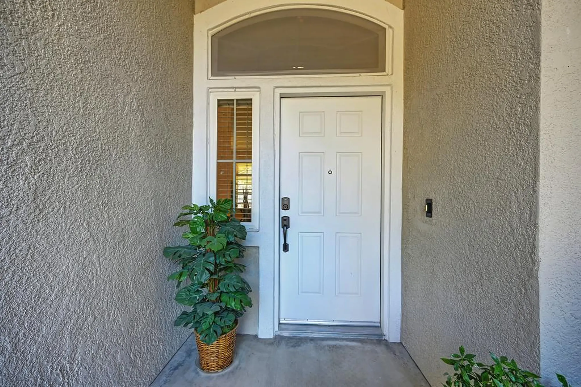 Property Slideshow image 9 of 46 | 5748 sandlewood way, Roseville, CA, 95747