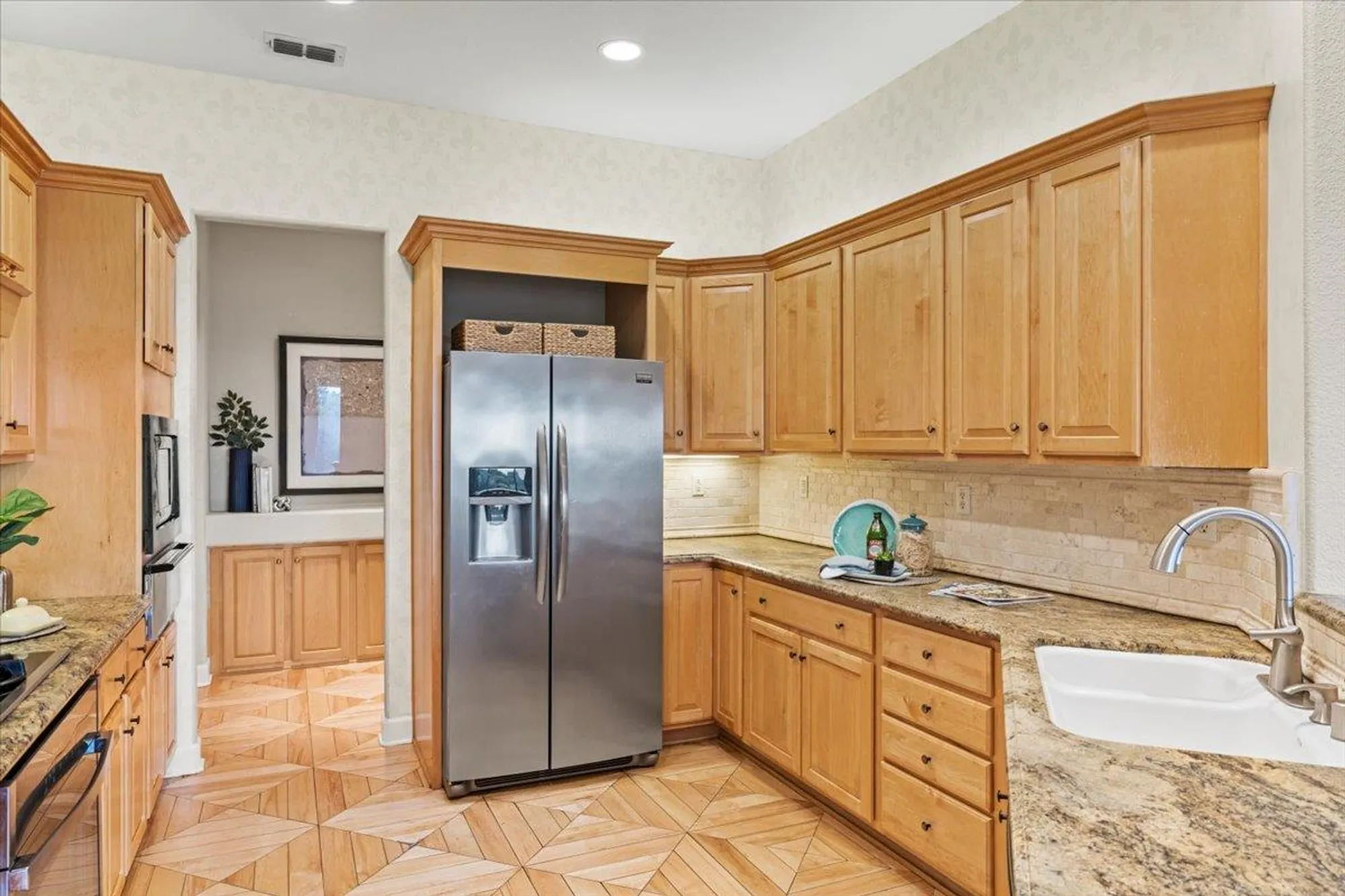 Property Slideshow image 29 of 43 | 1006 fairway valley ln, Lincoln, CA, 95648