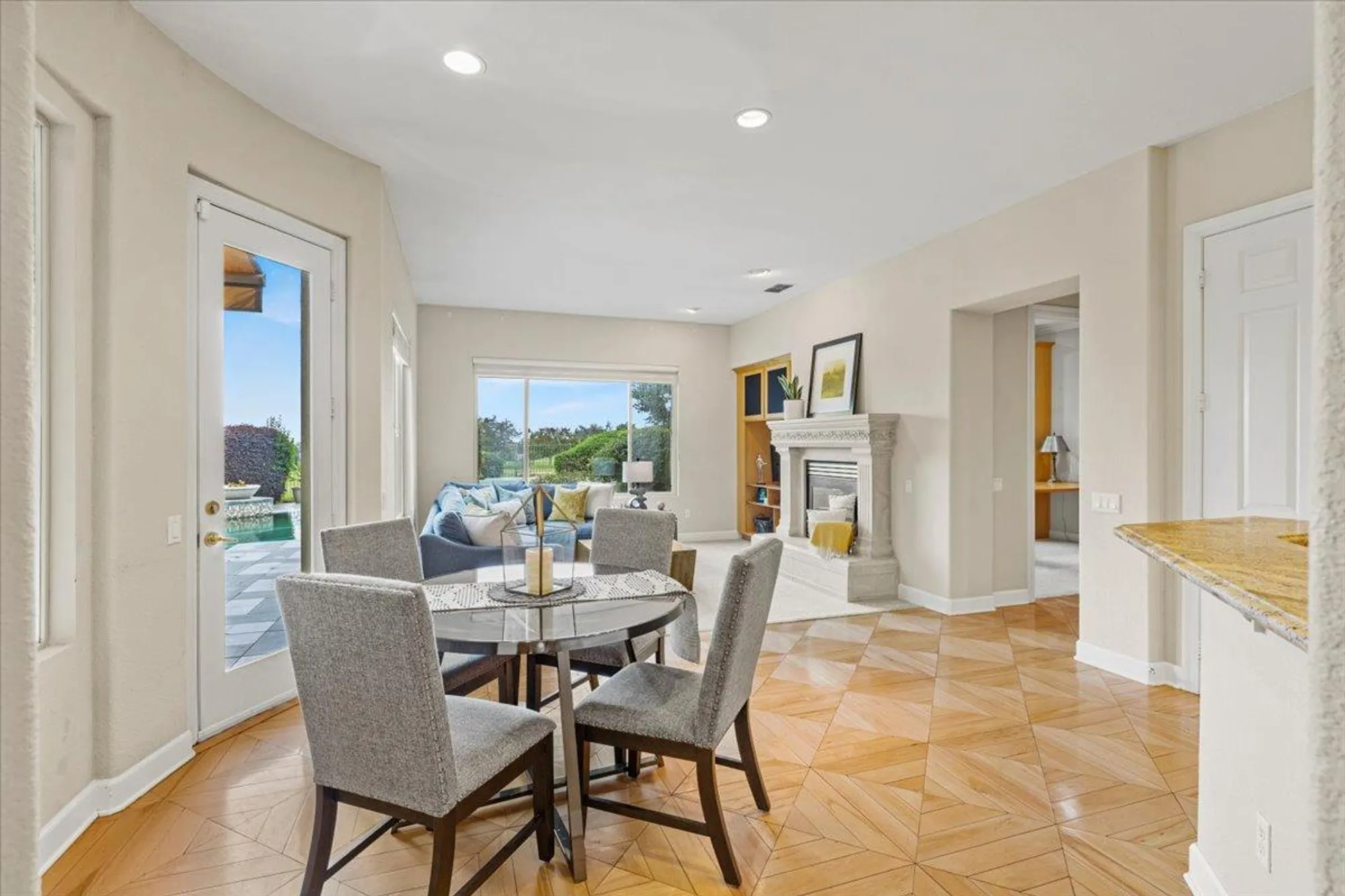 Property Slideshow image 23 of 43 | 1006 fairway valley ln, Lincoln, CA, 95648