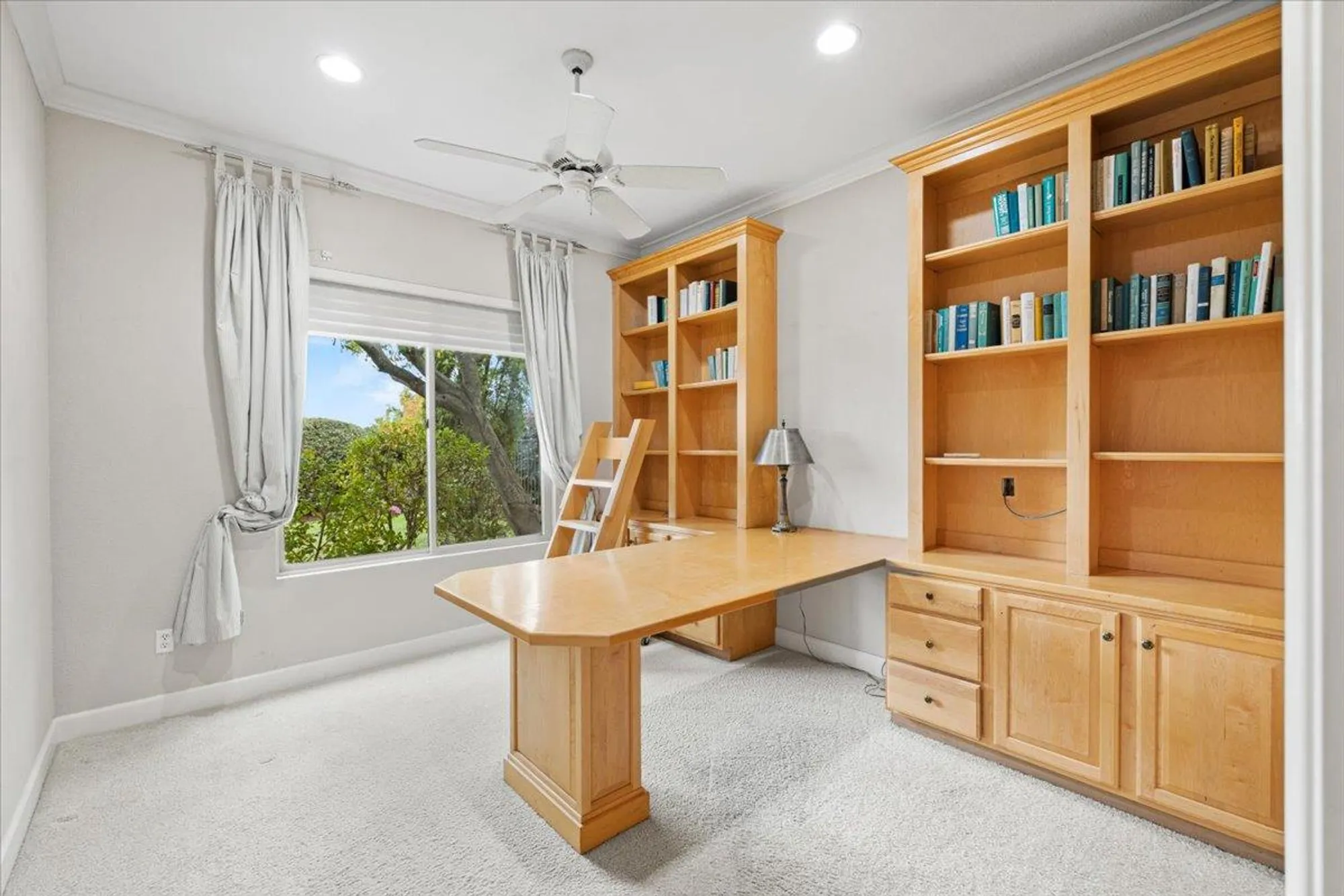 Property Slideshow image 38 of 43 | 1006 fairway valley ln, Lincoln, CA, 95648