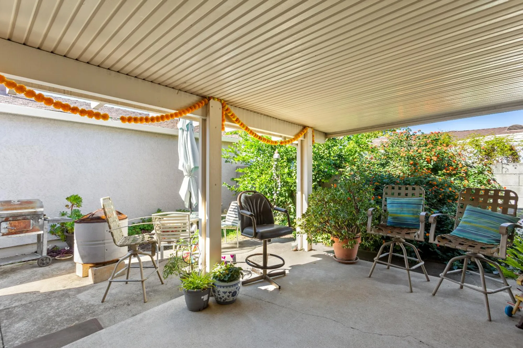 Property Slideshow image 19 of 31 | 7309 sunleaf ln, Sacramento, CA, 95828