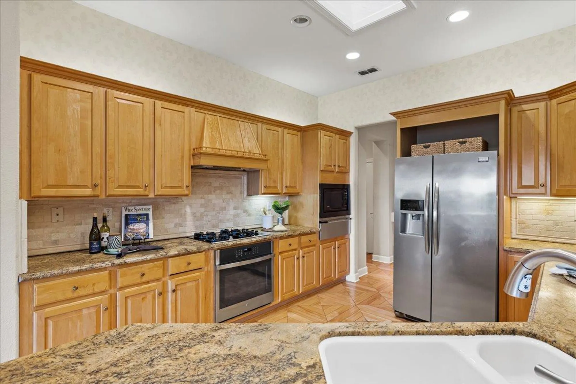 Property Slideshow image 28 of 43 | 1006 fairway valley ln, Lincoln, CA, 95648