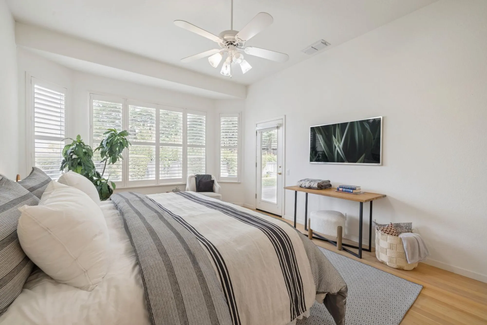 Property Slideshow image 20 of 36 | 2511 sasparilla ct, Rocklin, CA, 95765