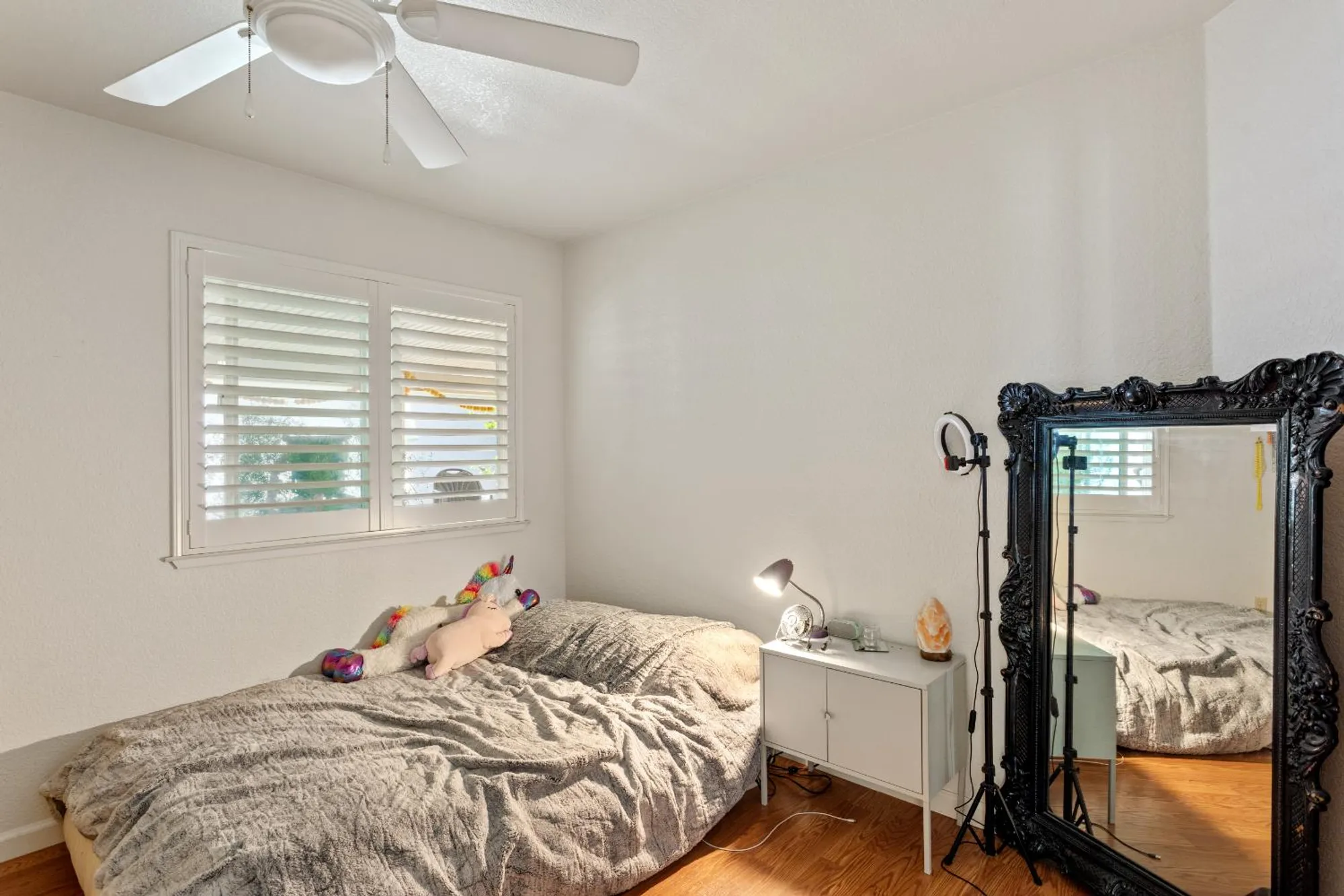 Property Slideshow image 11 of 31 | 7309 sunleaf ln, Sacramento, CA, 95828